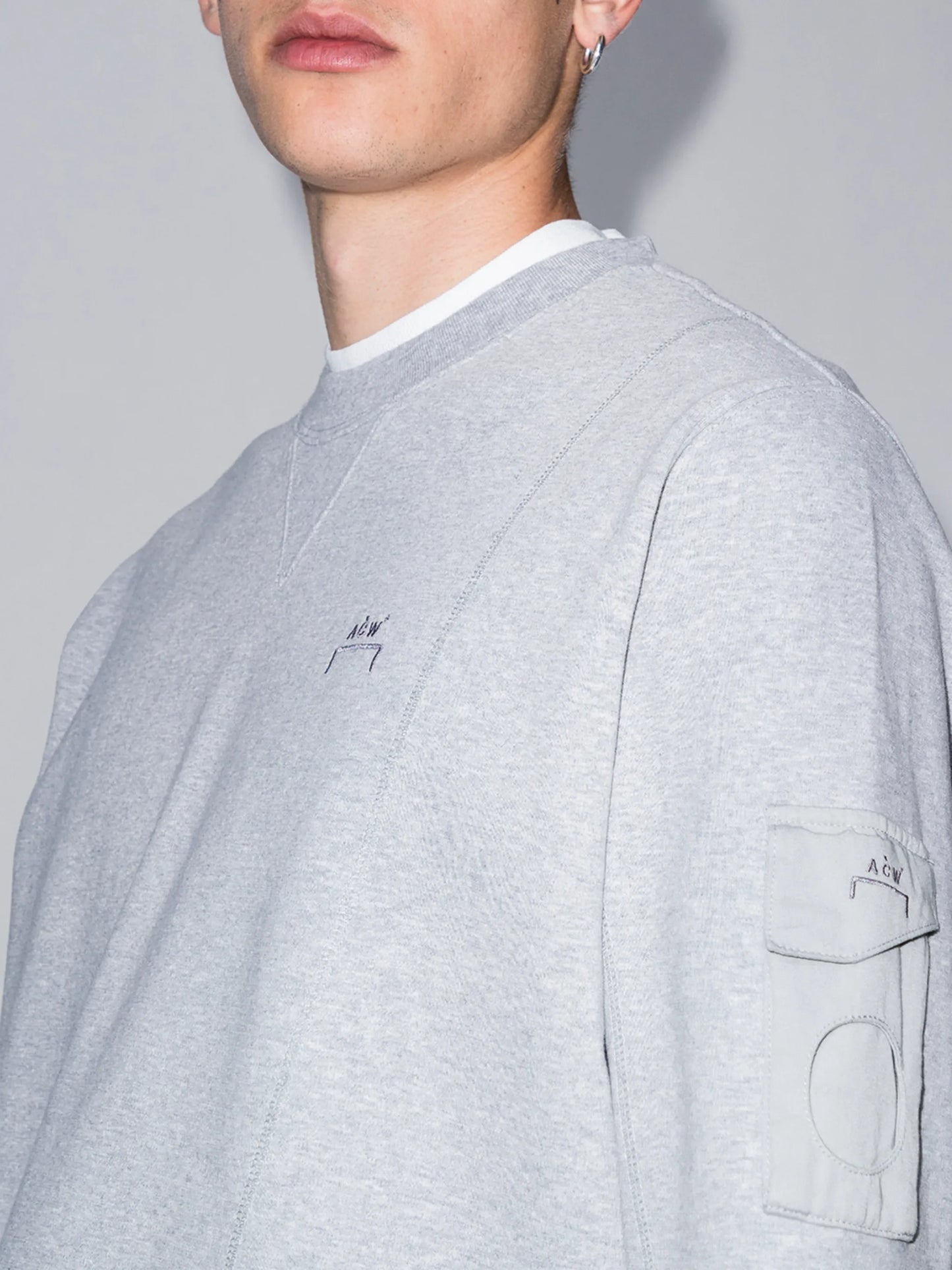 Essential logo-print sweatshirt
