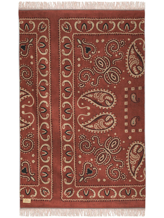 bandana-print bath towel