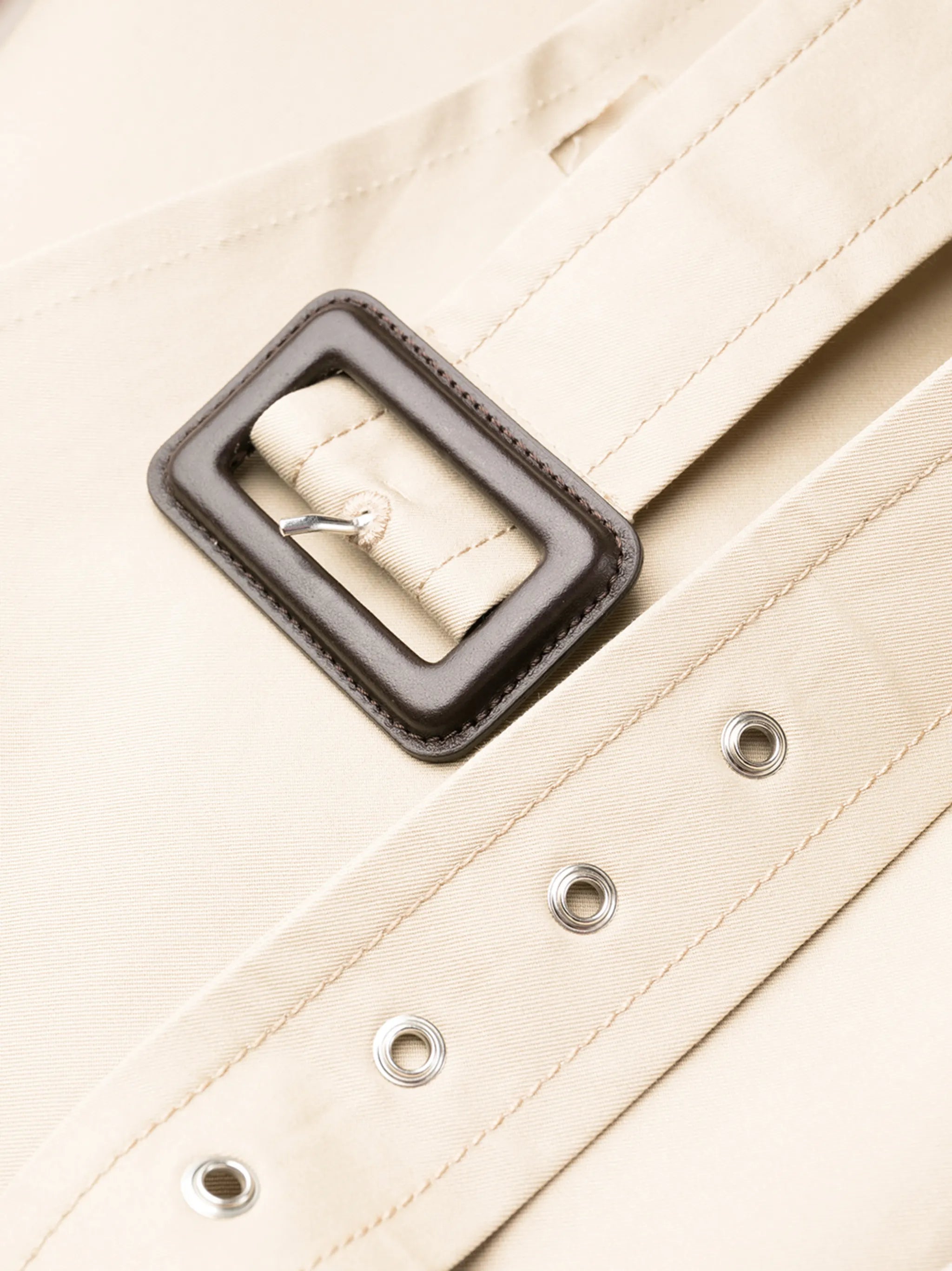 peak-lapel belted-waist coat