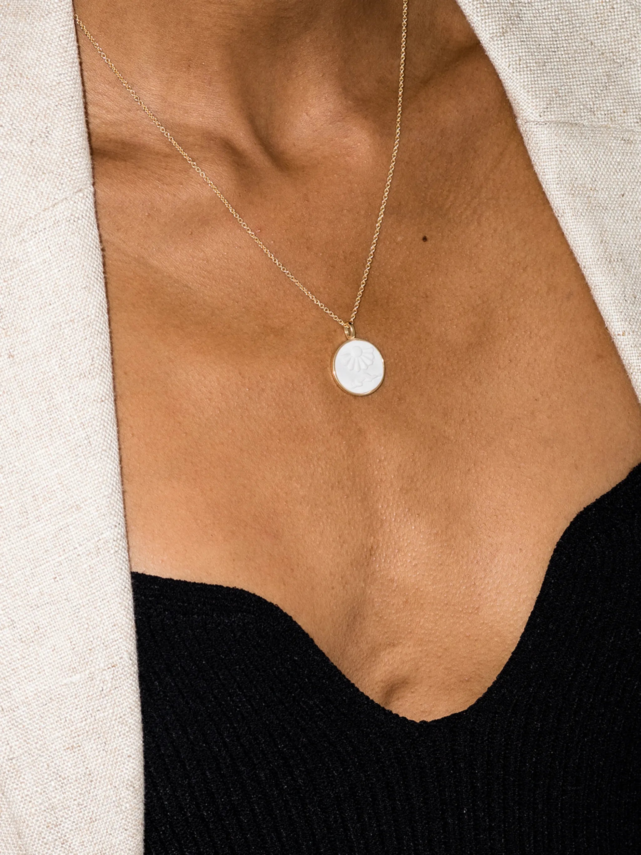 Cameo Clytia necklace