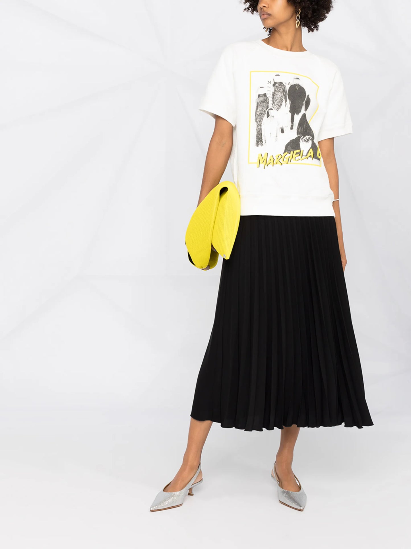 pleated mid-length skirt