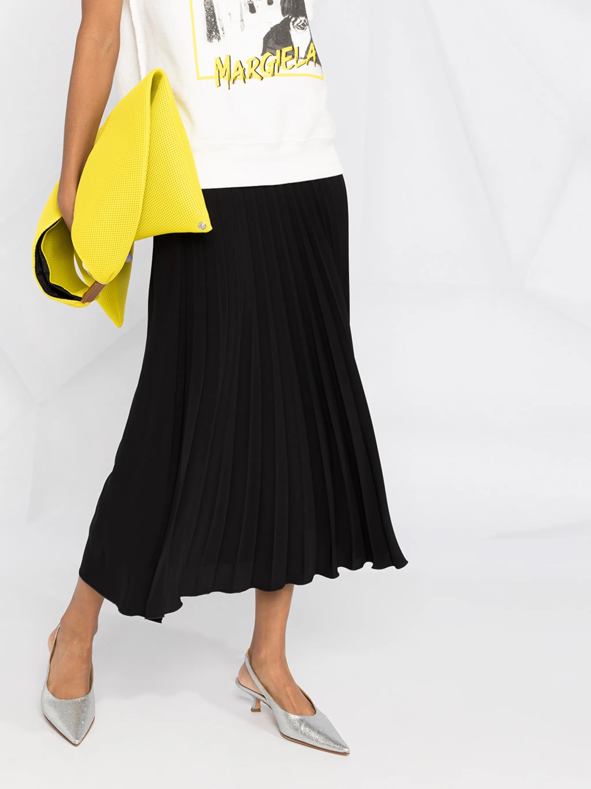 pleated mid-length skirt