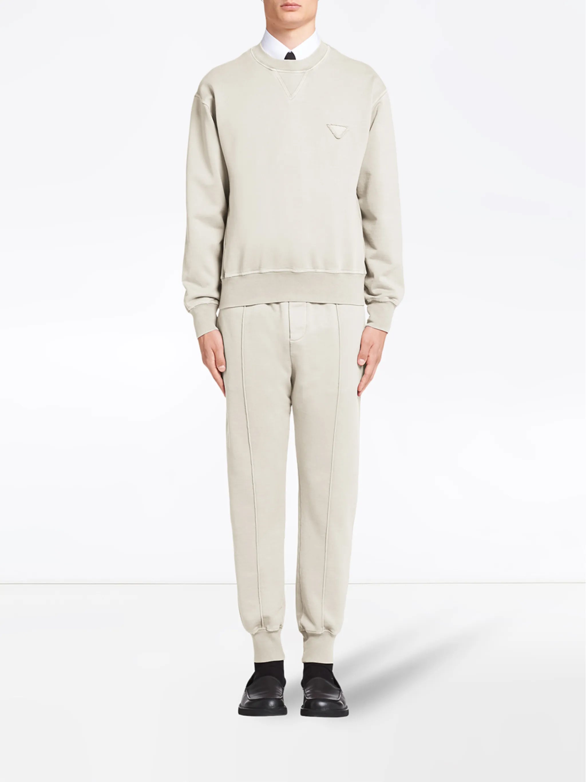 patch detail sweatshirt