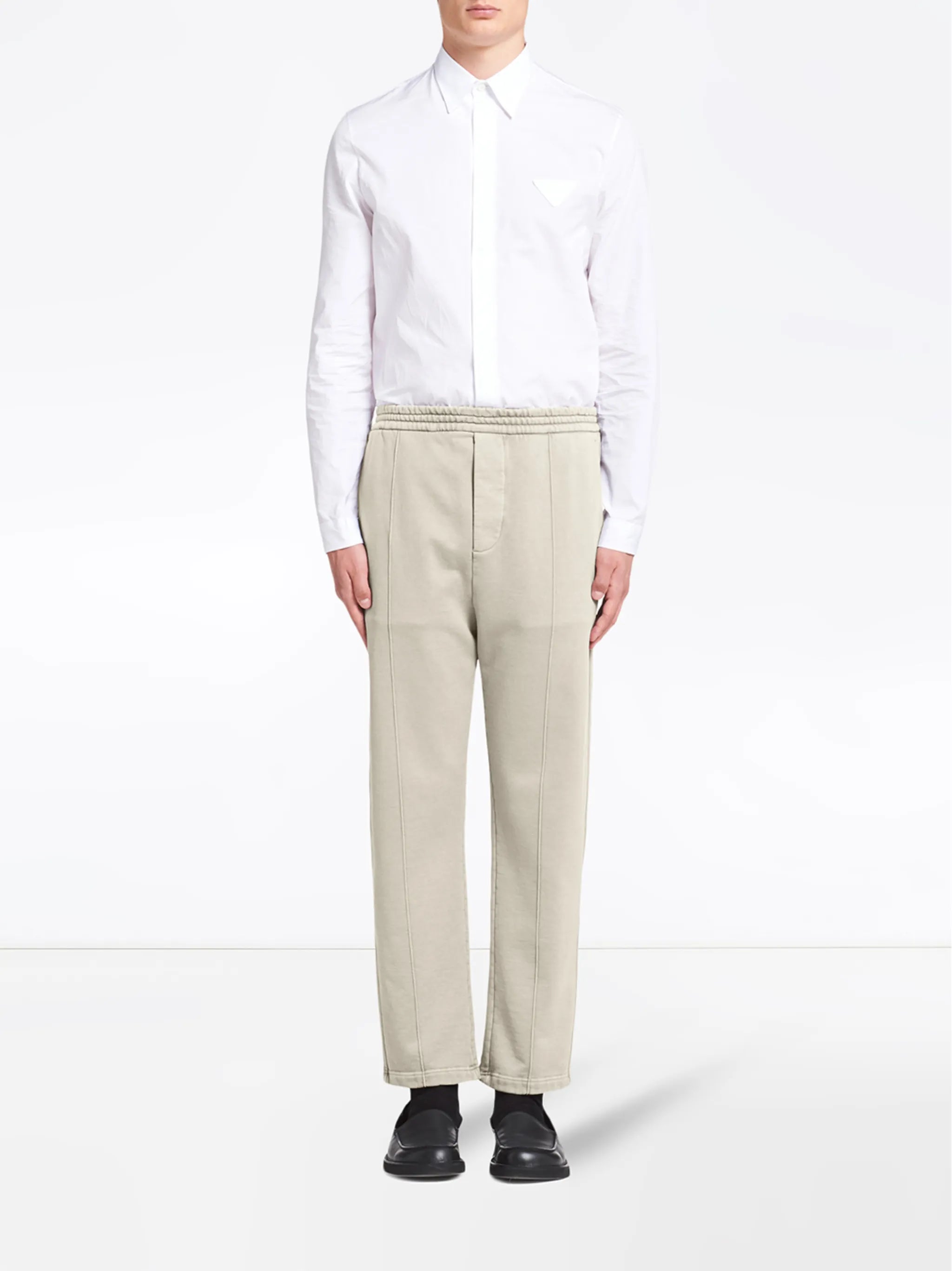 elasticated-waist straight-leg trousers