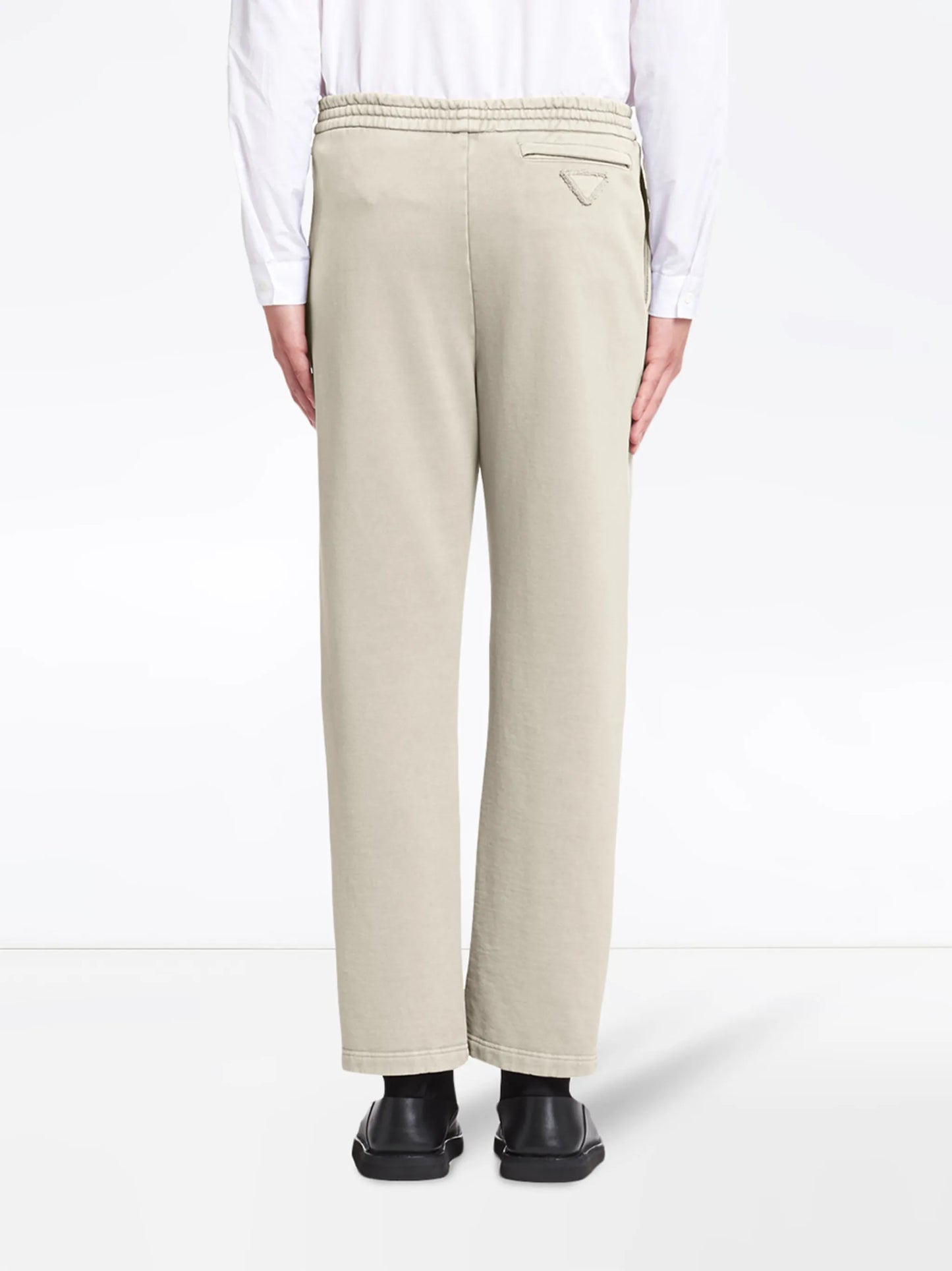 elasticated-waist straight-leg trousers