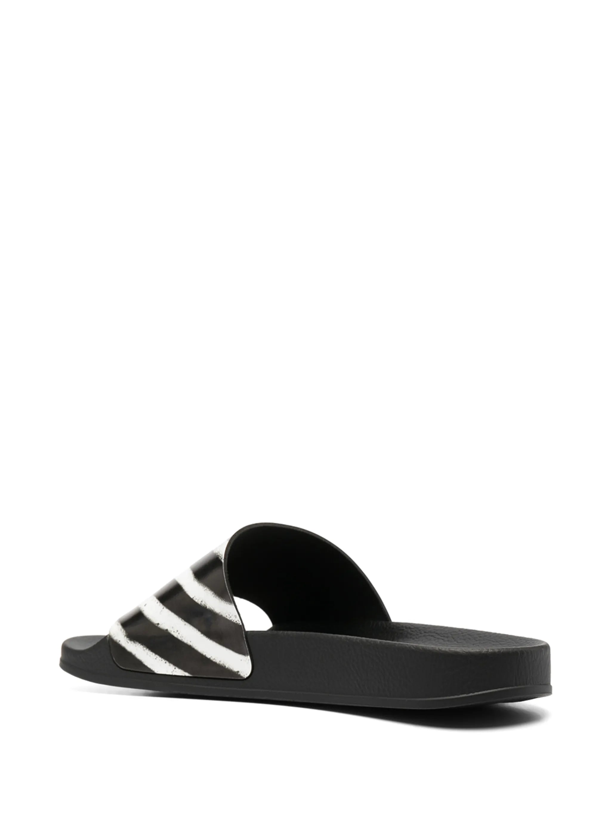 Spray striped slides