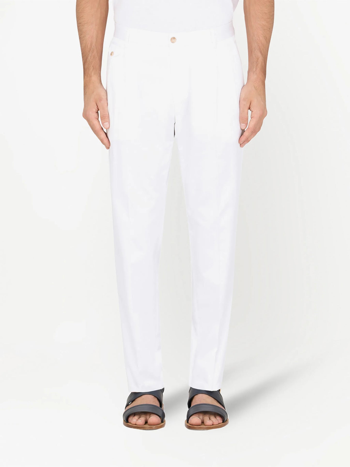 pleated tapered trousers