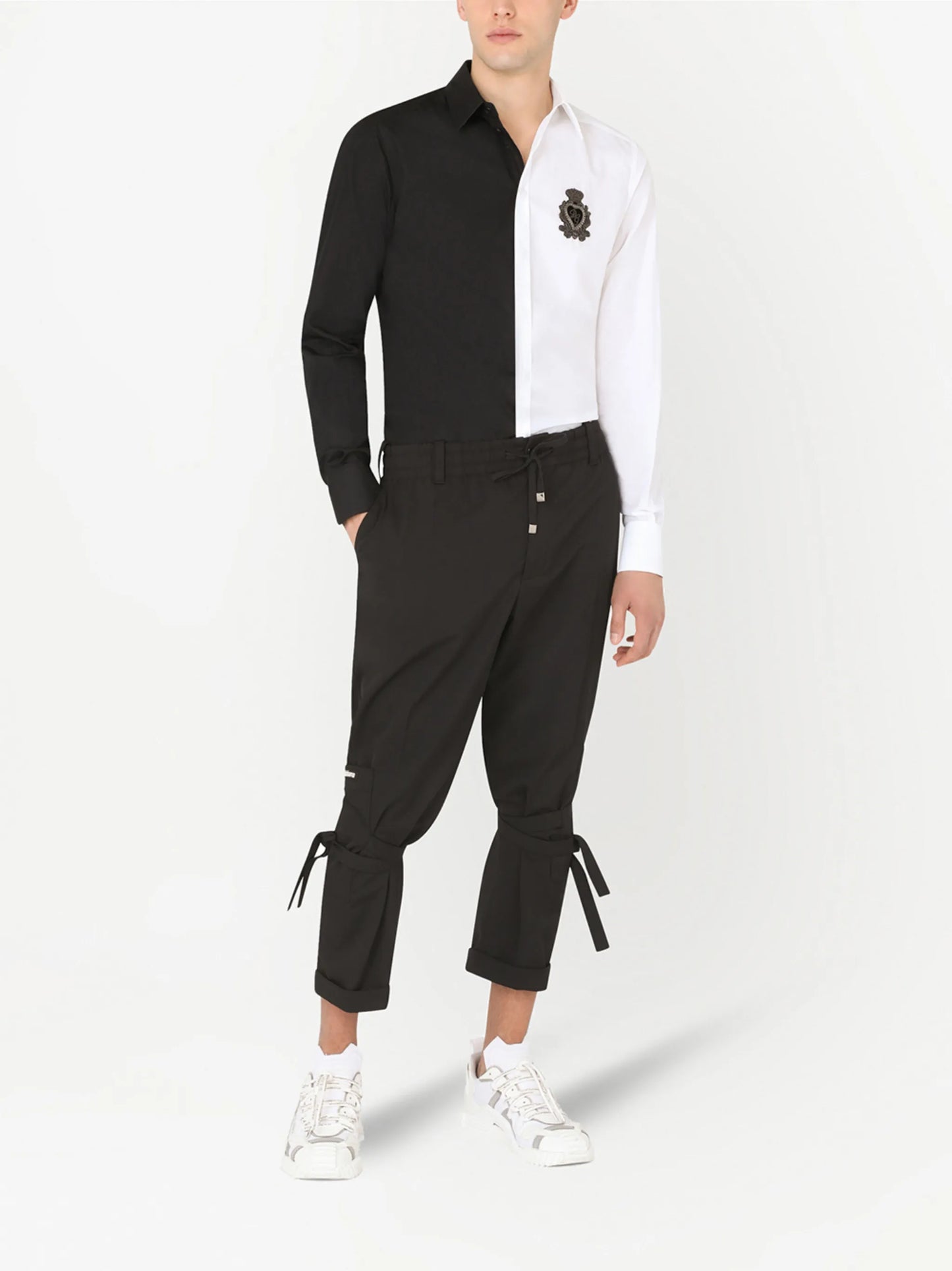lace-up cropped jogging trousers