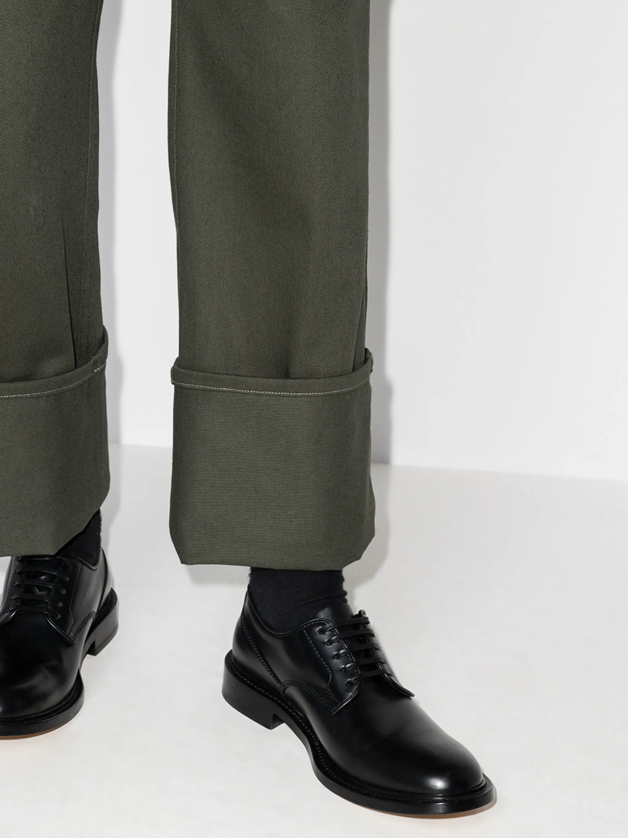 loose-fit turned-hem trousers