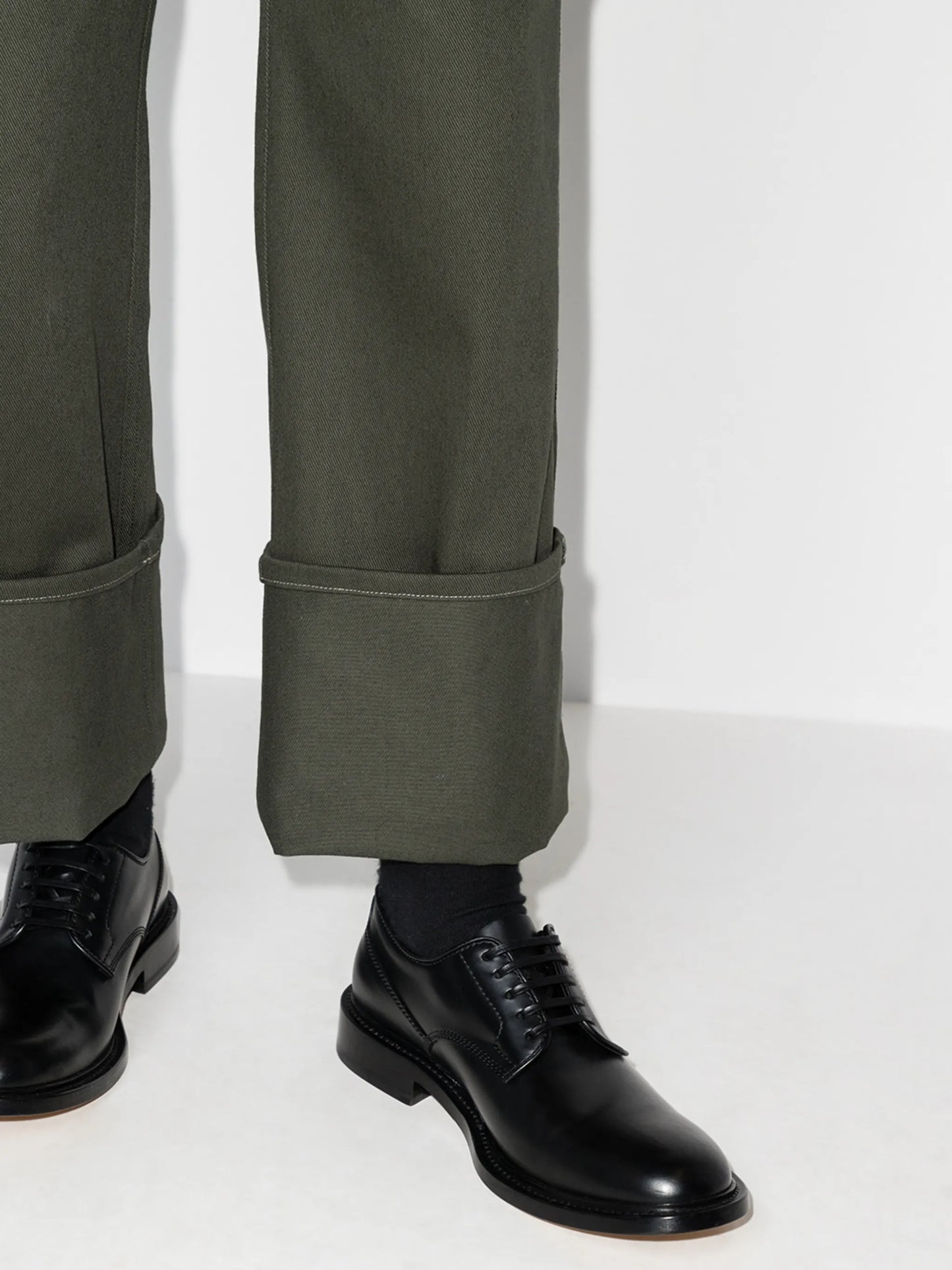 loose-fit turned-hem trousers