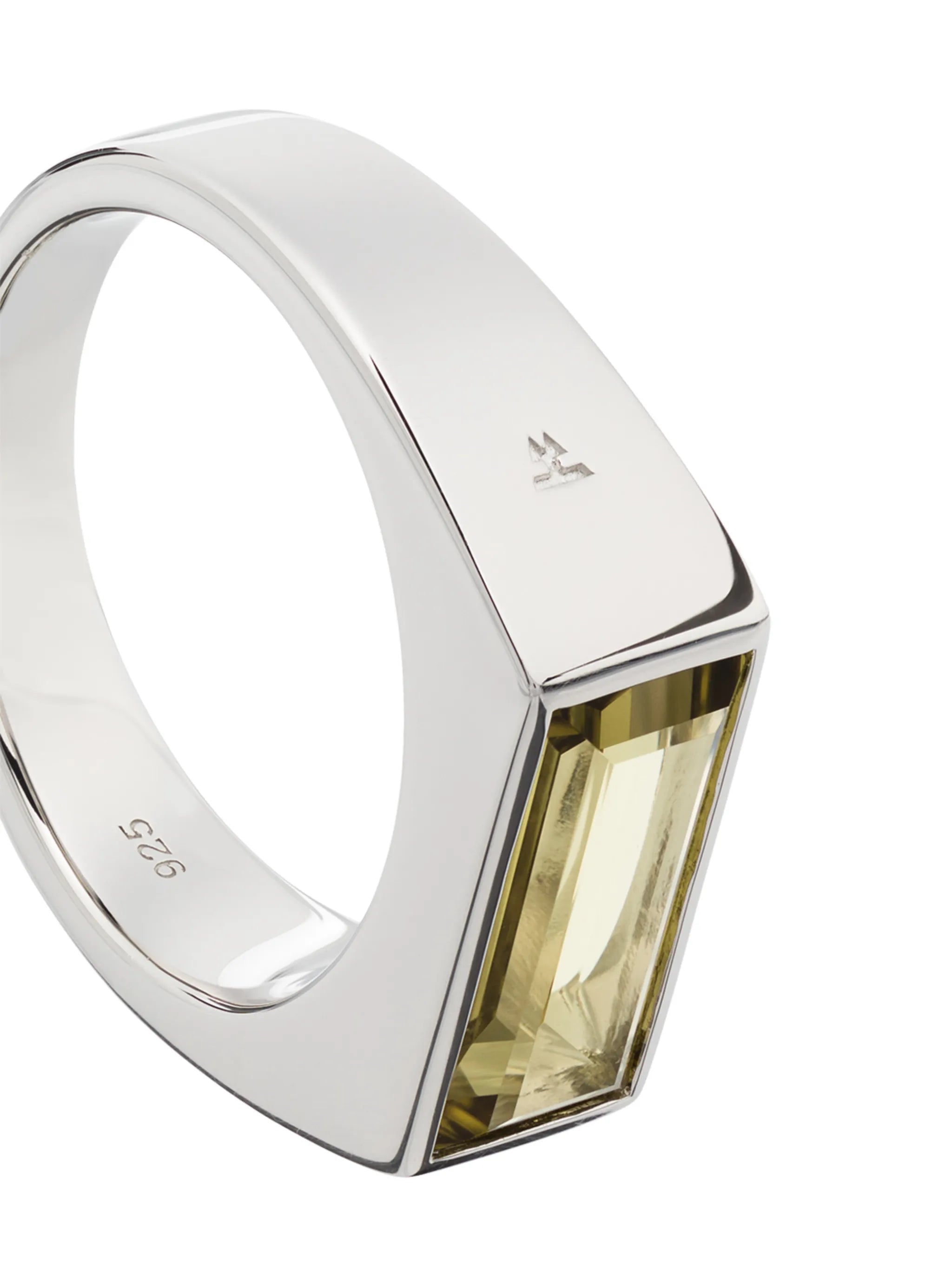 Peaky Olive quartz ring