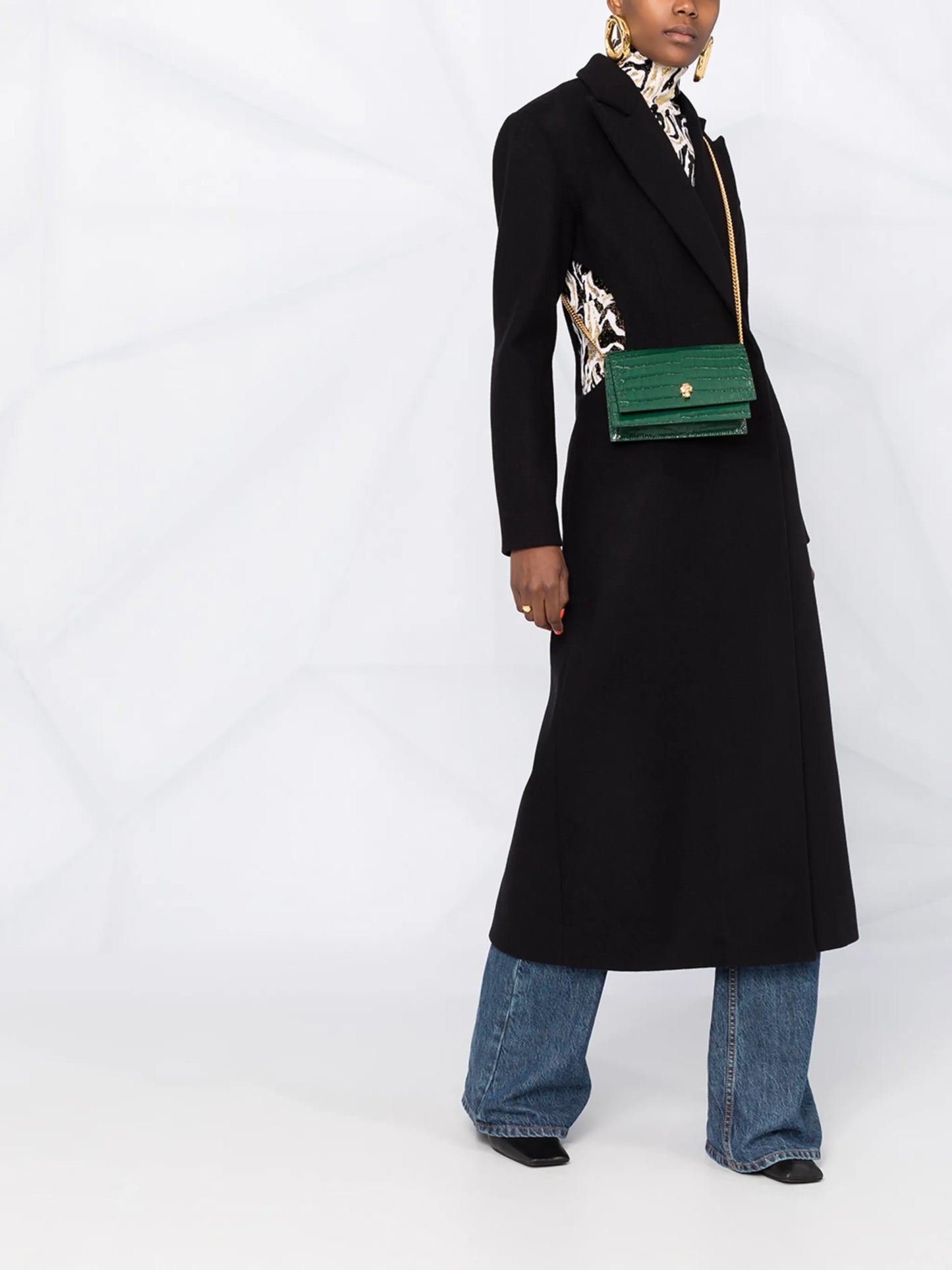 skull motif crossbody bag