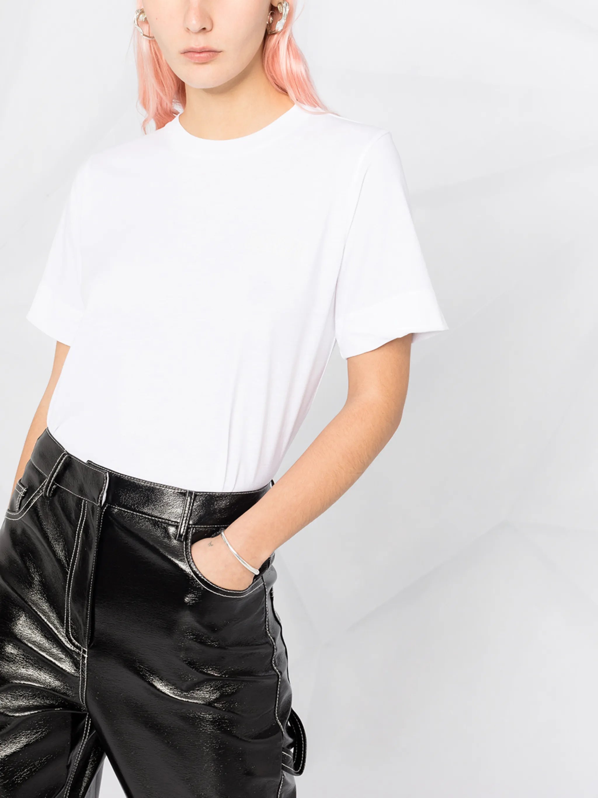crew-neck short-sleeve T-shirt