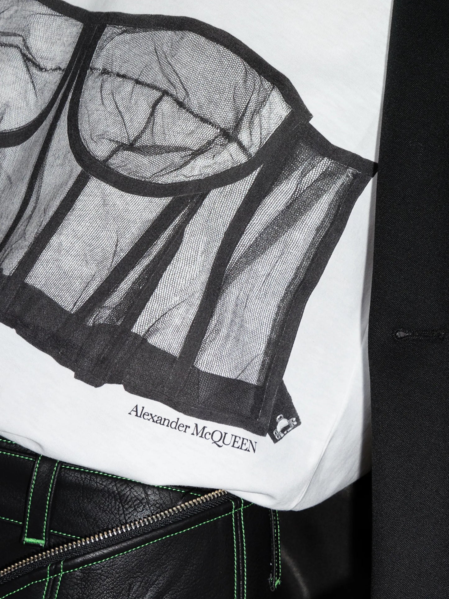 bustier-print crew-neck T-shirt