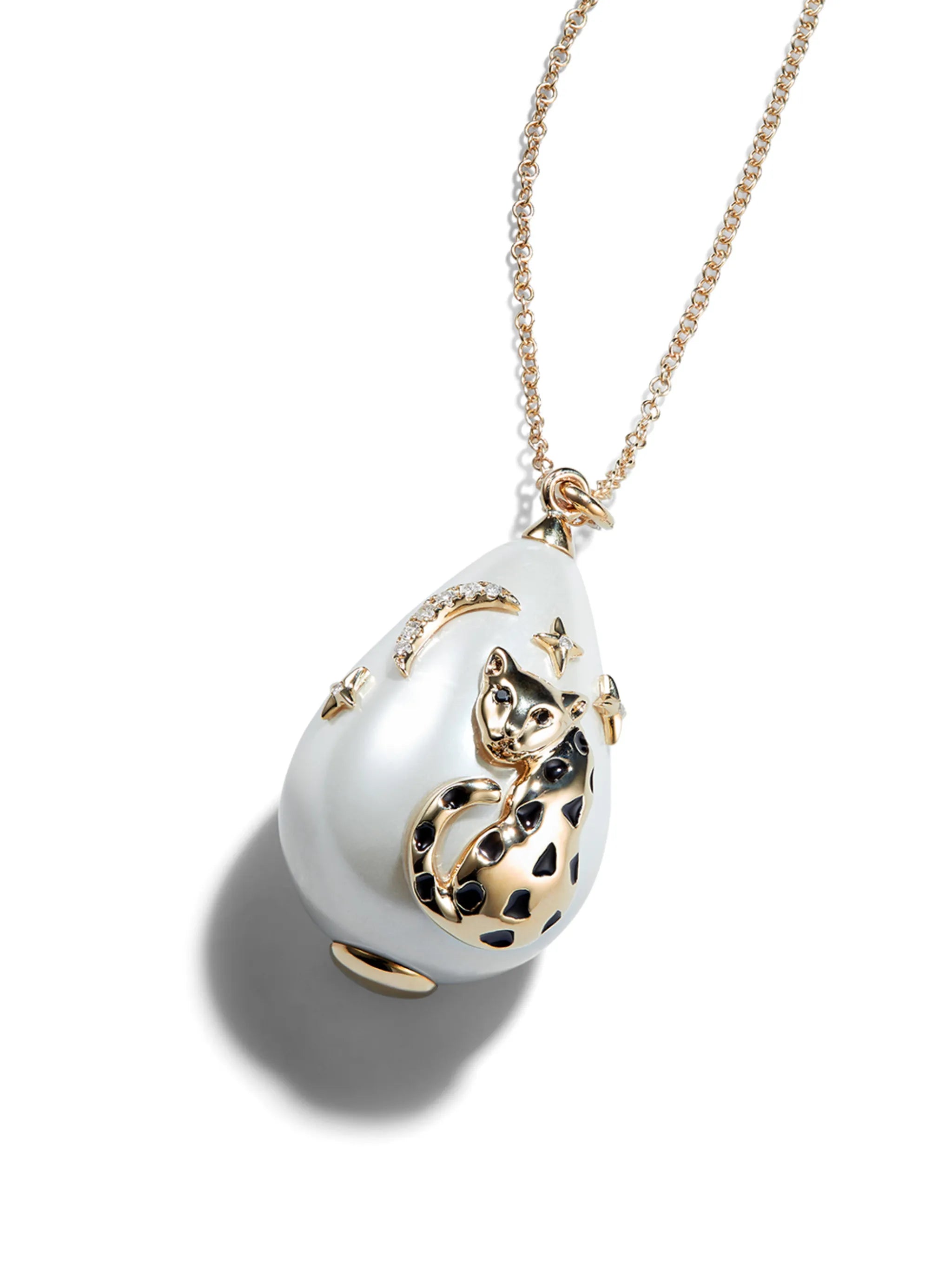 9kt leopard pearl detail pendant necklace