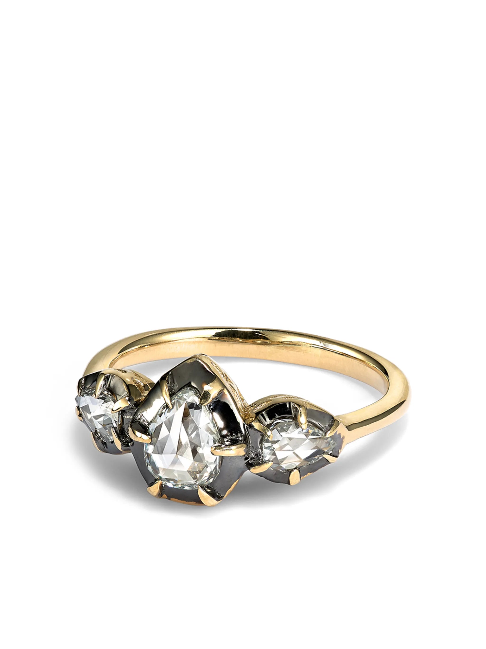 14K yellow gold pear-diamond ring