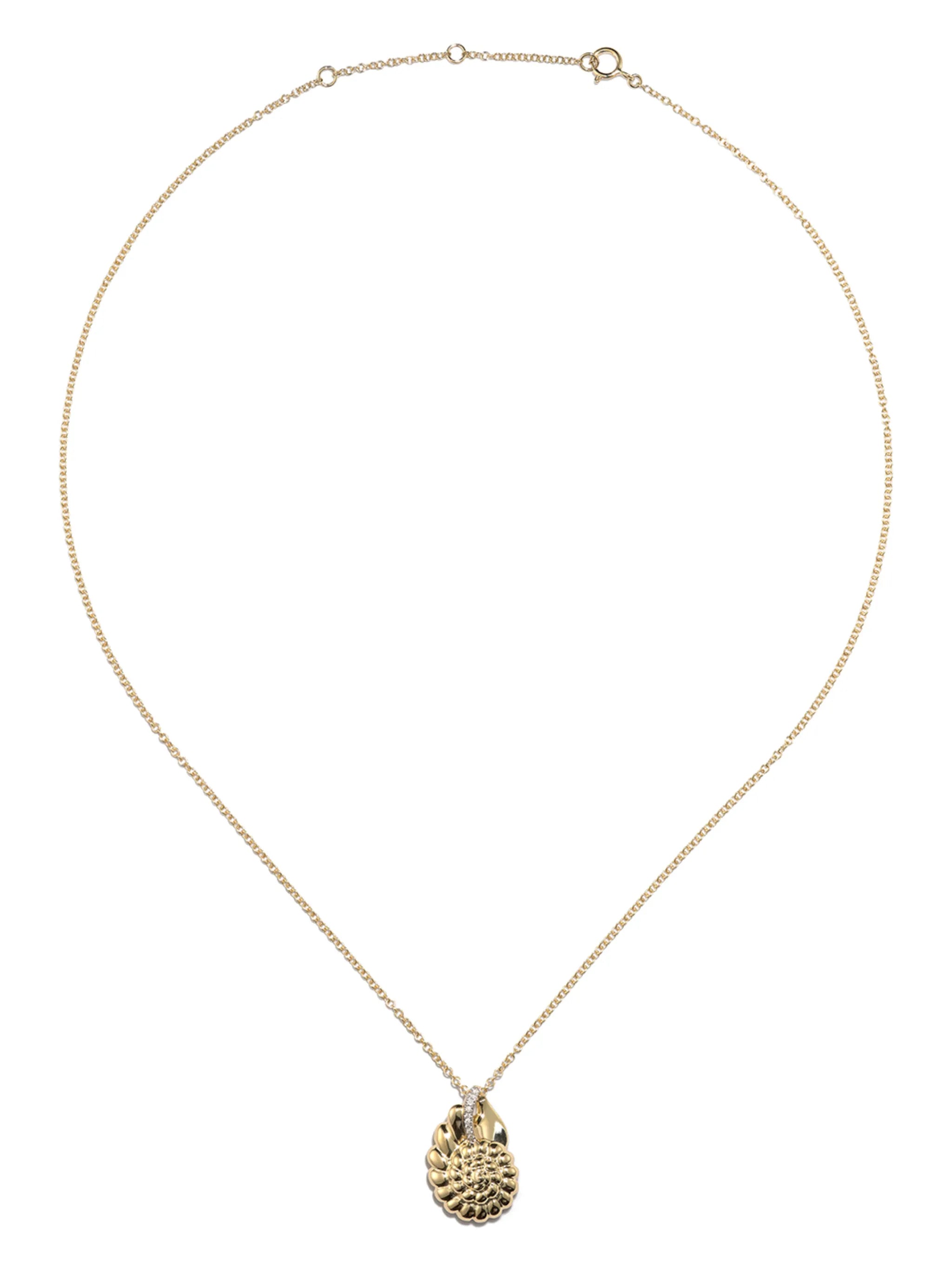 9kt yellow gold shell necklace