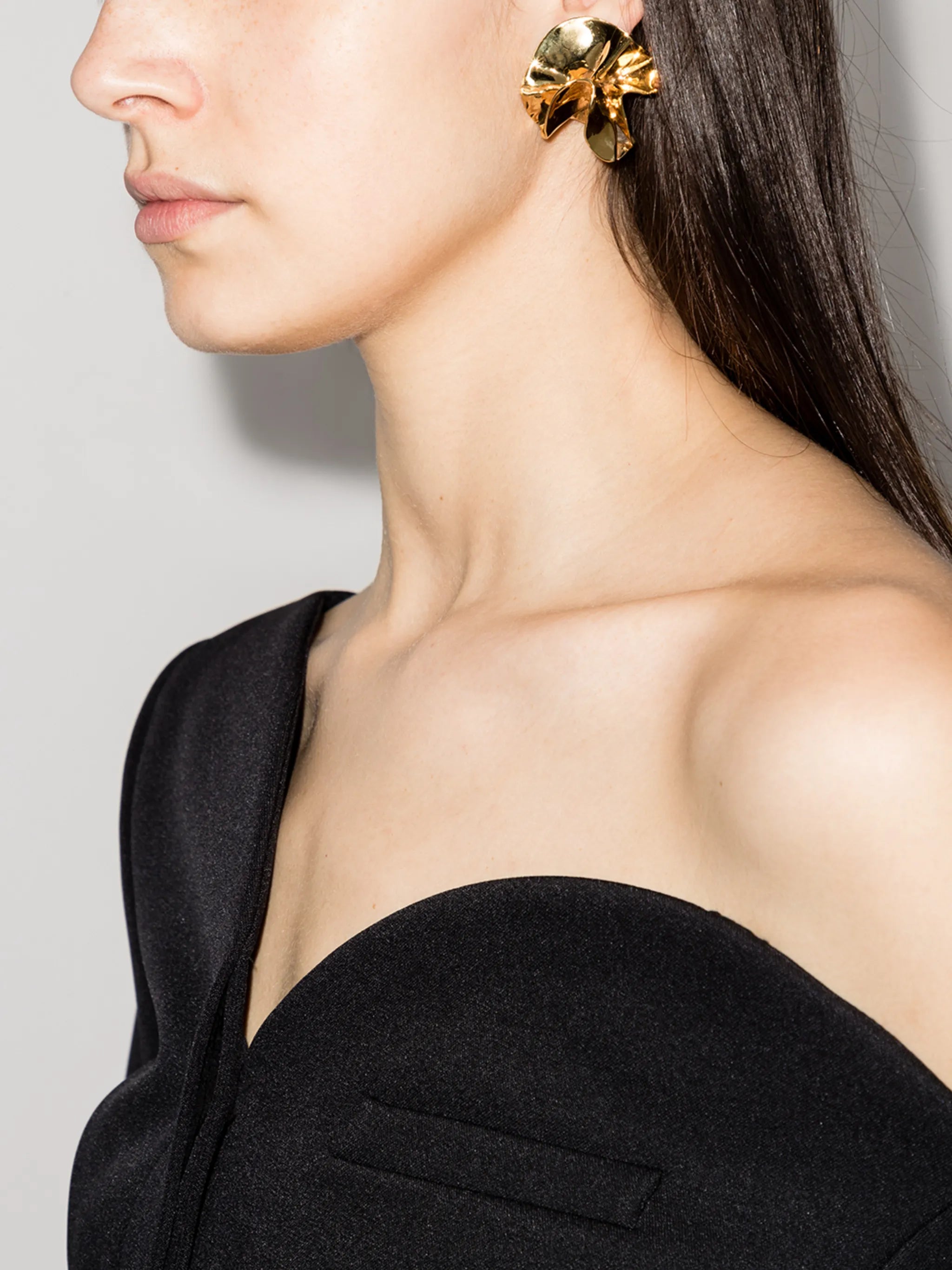 hammered-effect statement earrings