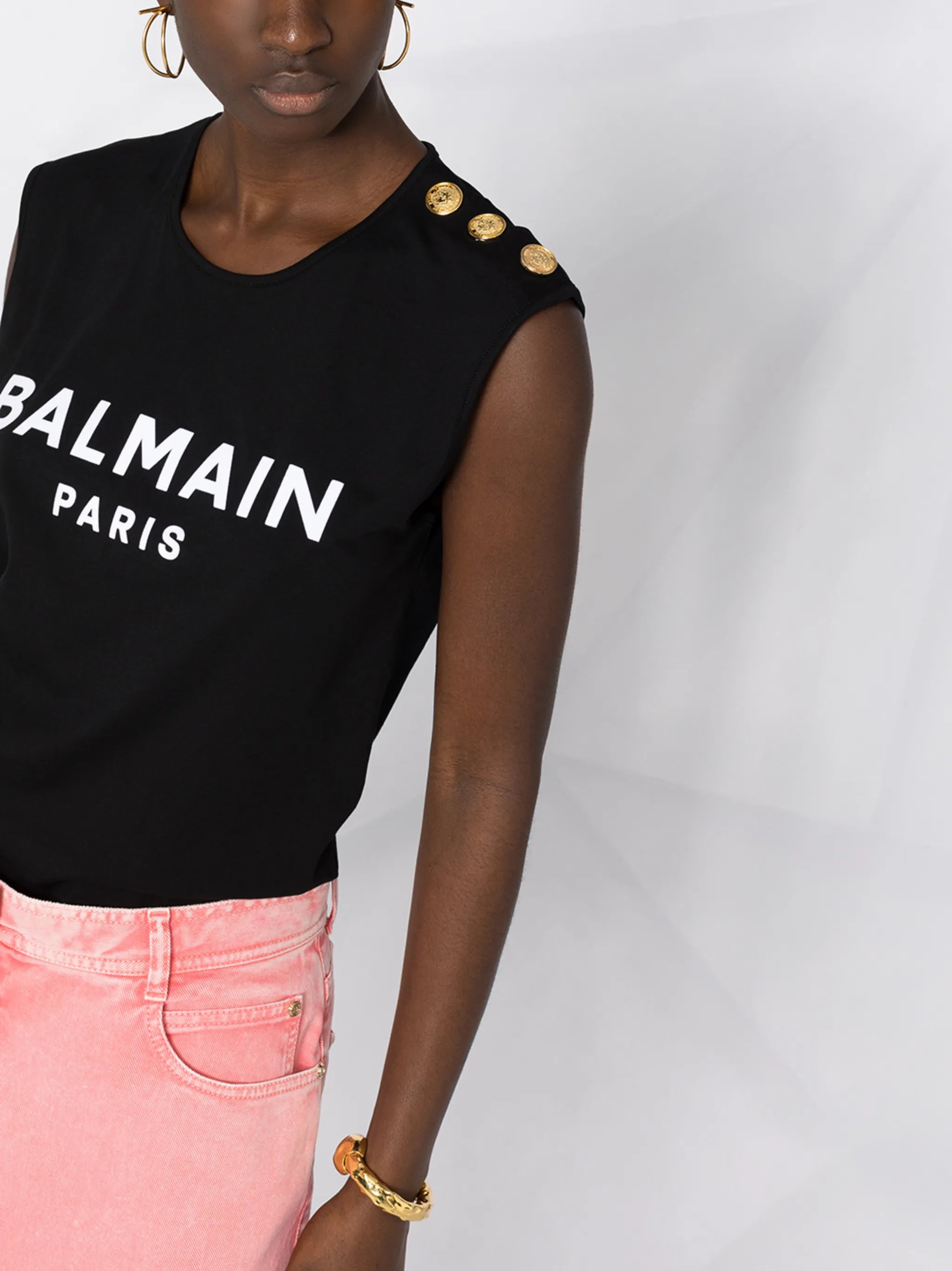 button-detailed T-shirt