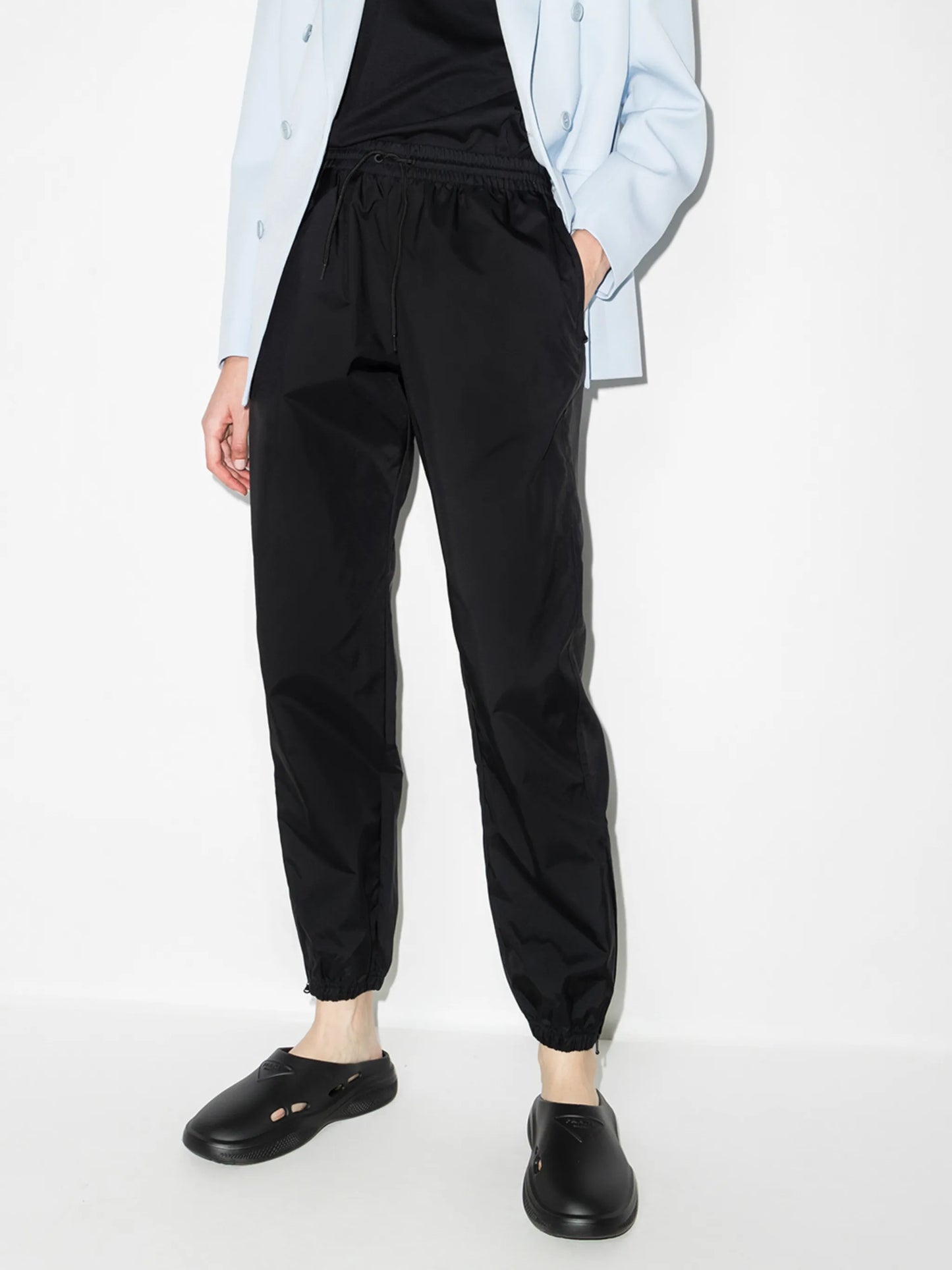 drawstring-waist trousers