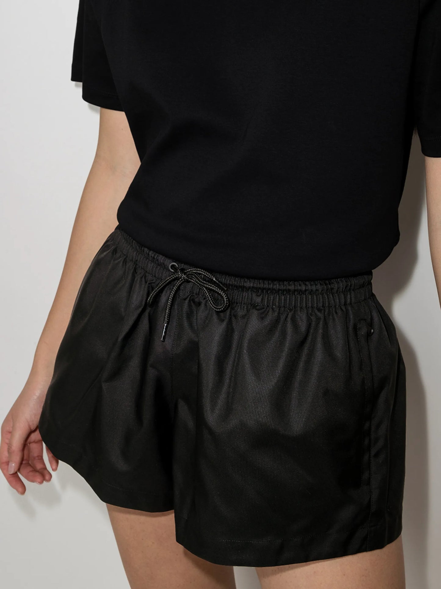 Spray drawstring-waist shorts