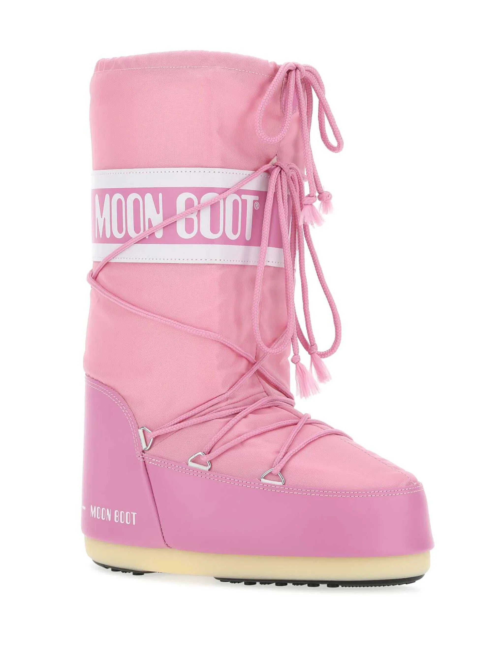 Icon boots