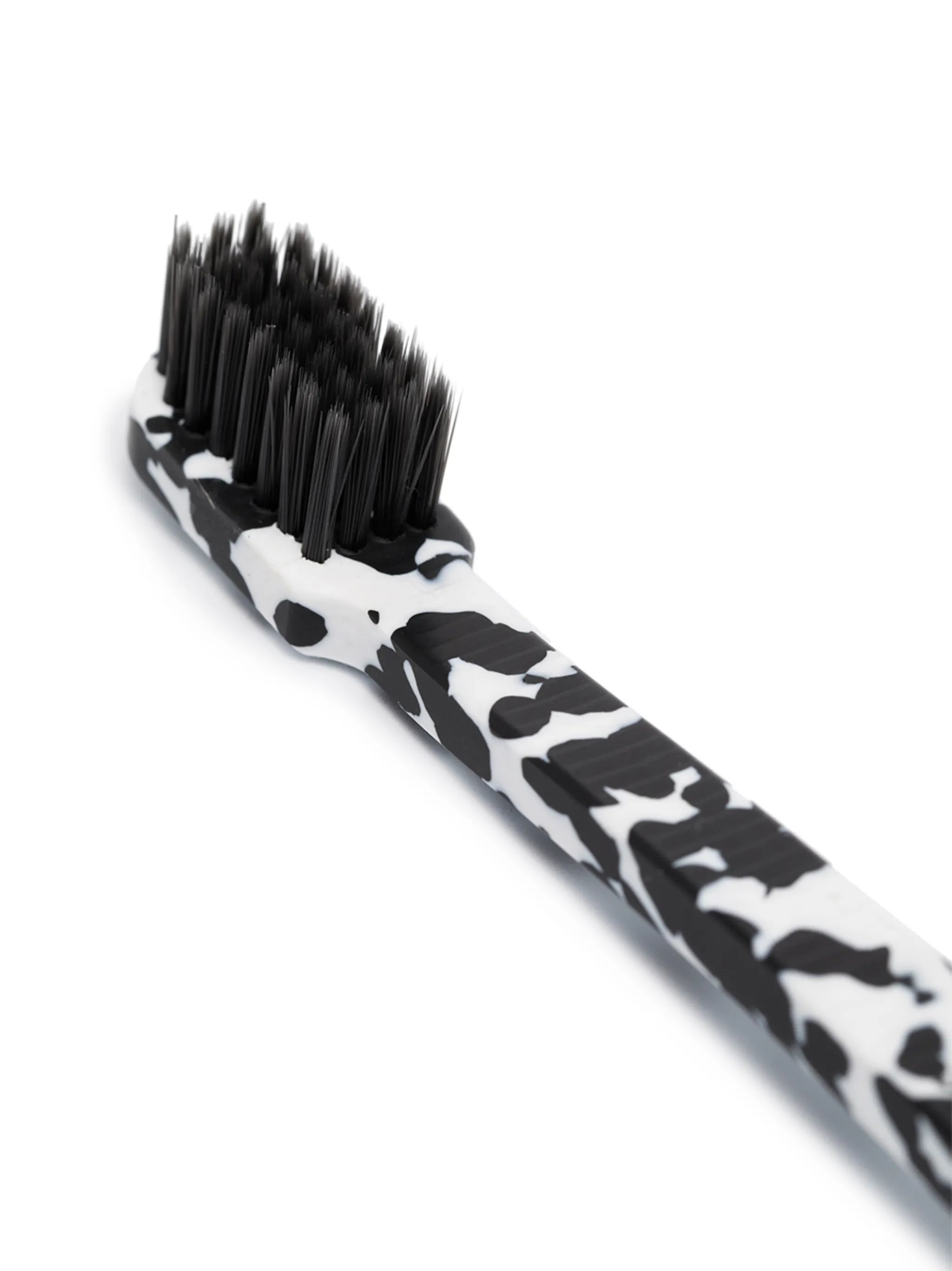 marbled-effect razor and toothbrush set