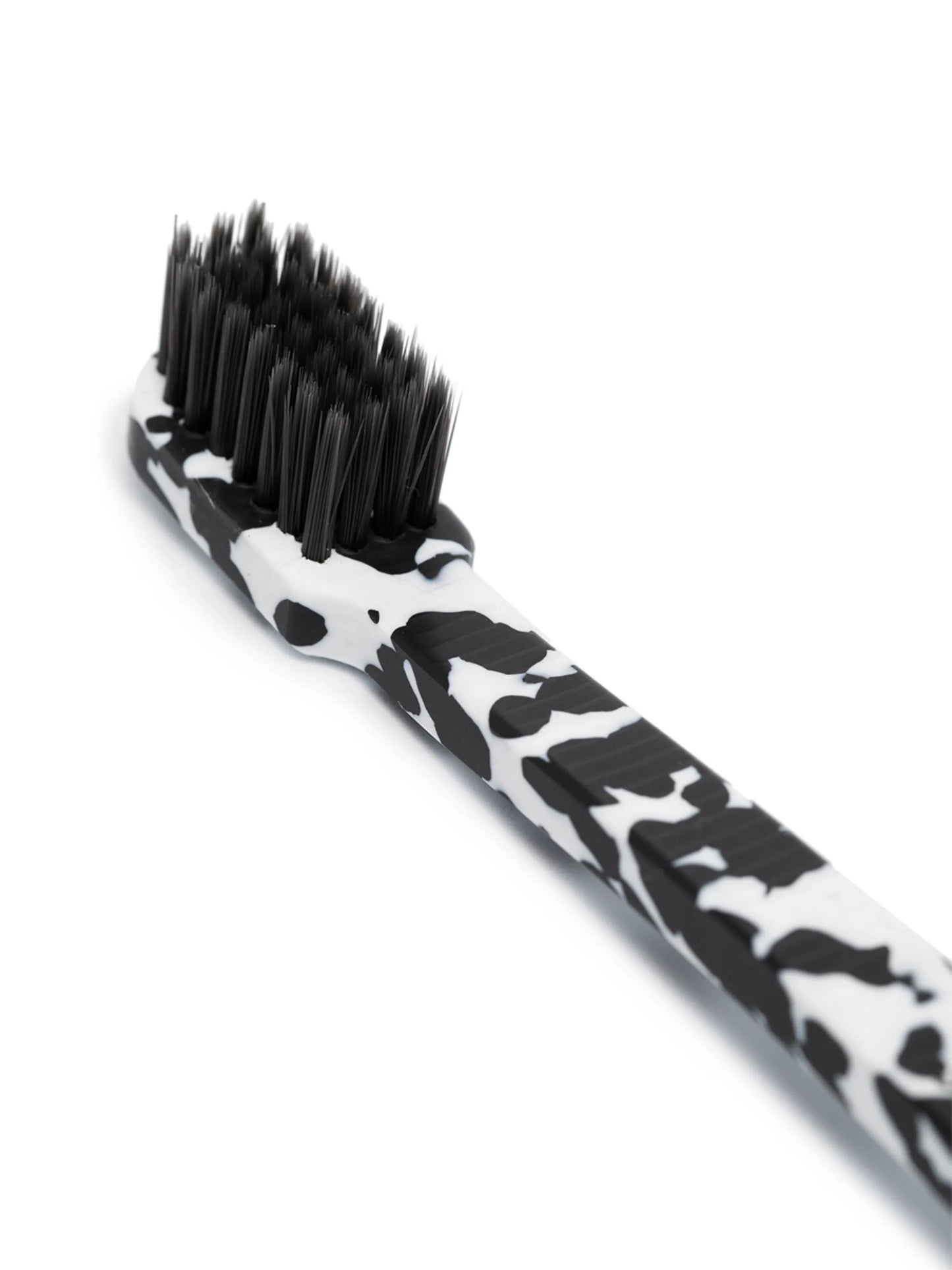 marbled-effect razor and toothbrush set