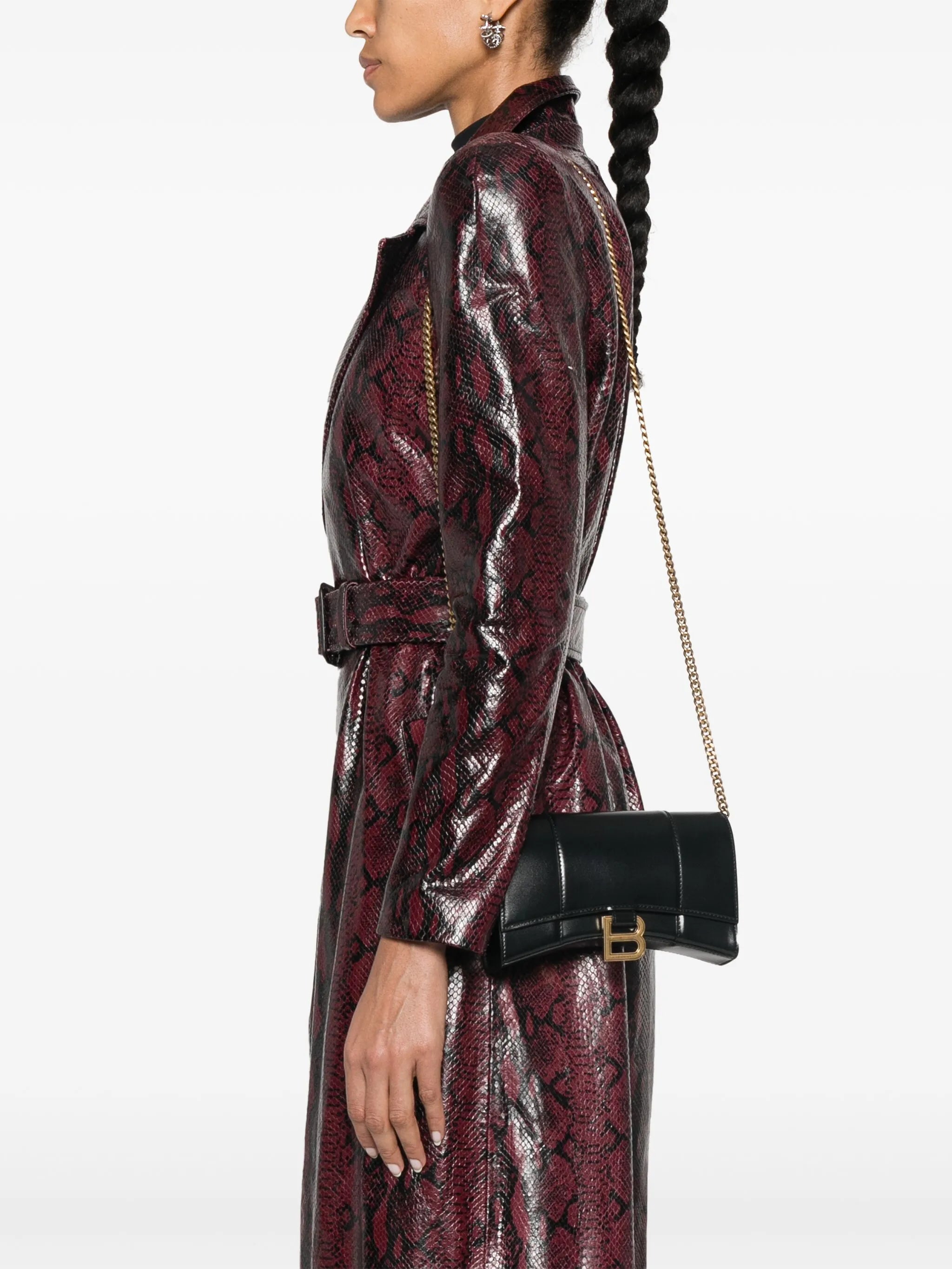 Hourglass leather wallet-on-chain