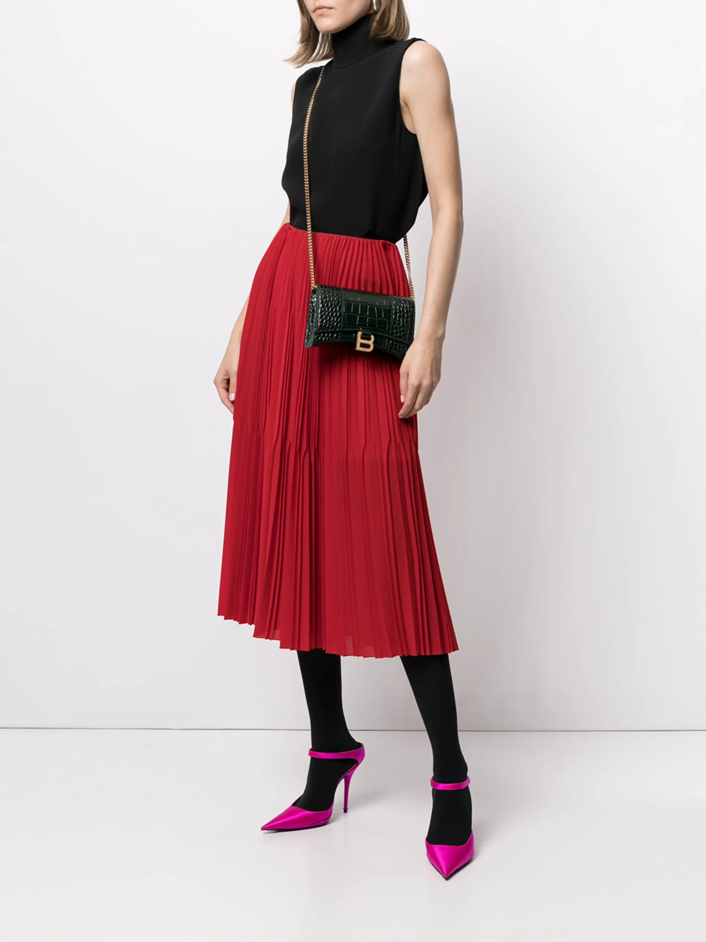 Hourglass crocodile-embossed wallet-on-chain