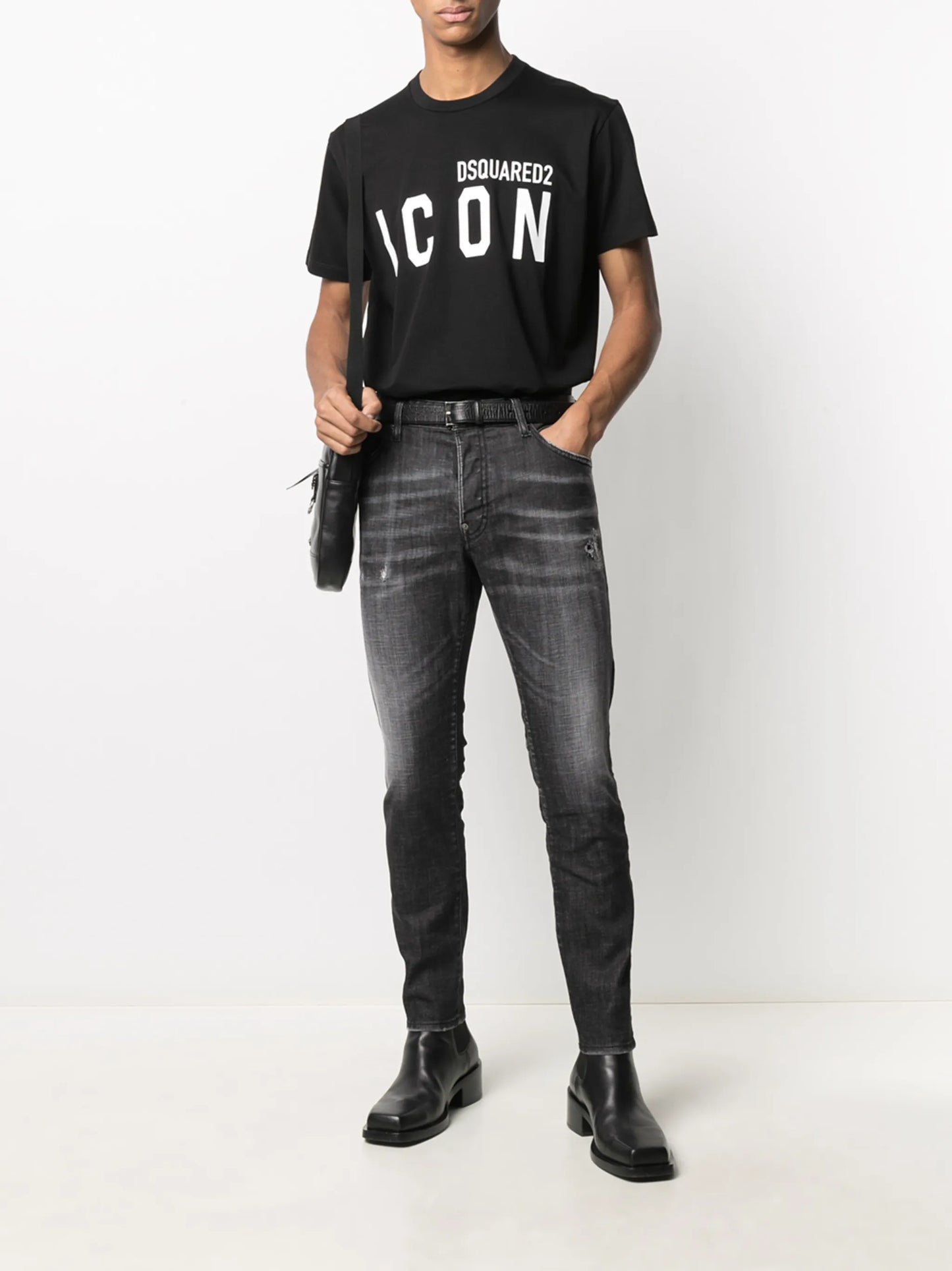 distressed slim-fit jeans