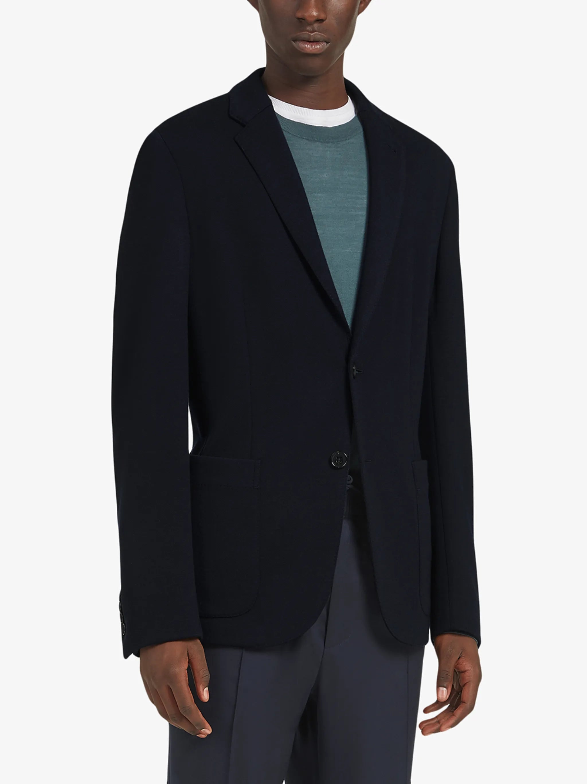 notched-lapel single-breasted blazer
