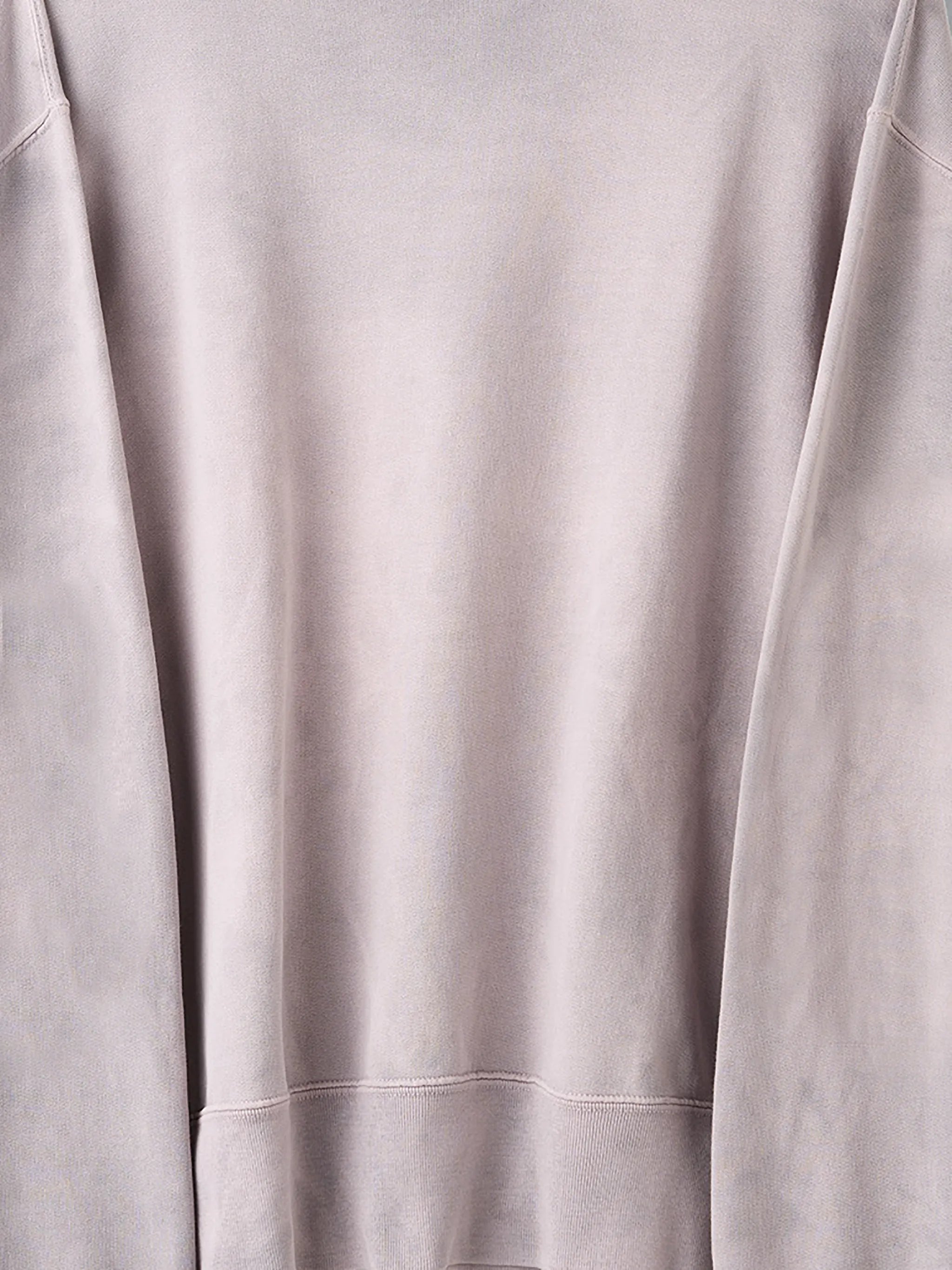 crew-neck long-sleeve sweatshirt