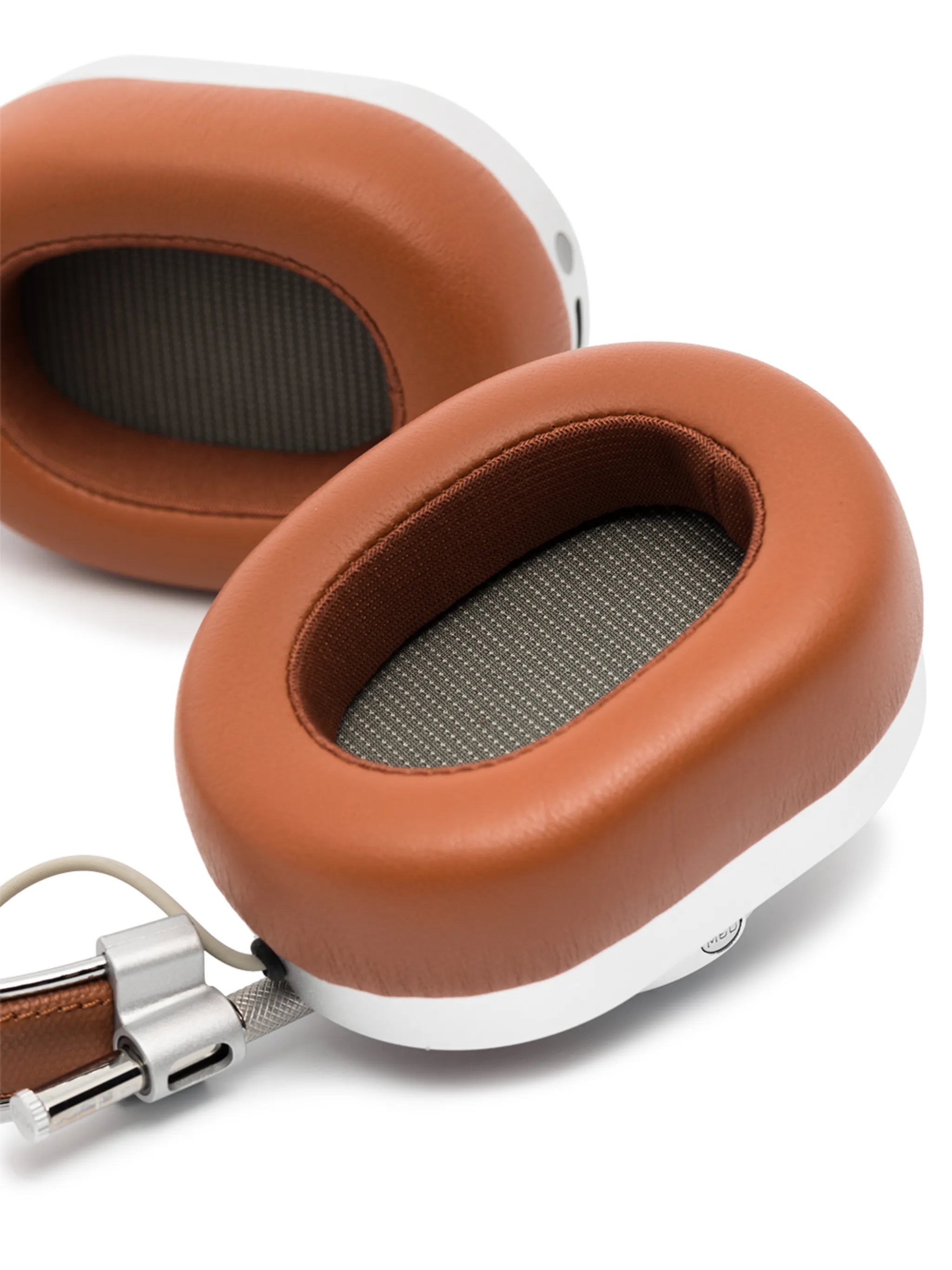 MH40 wireless over-ear headphones