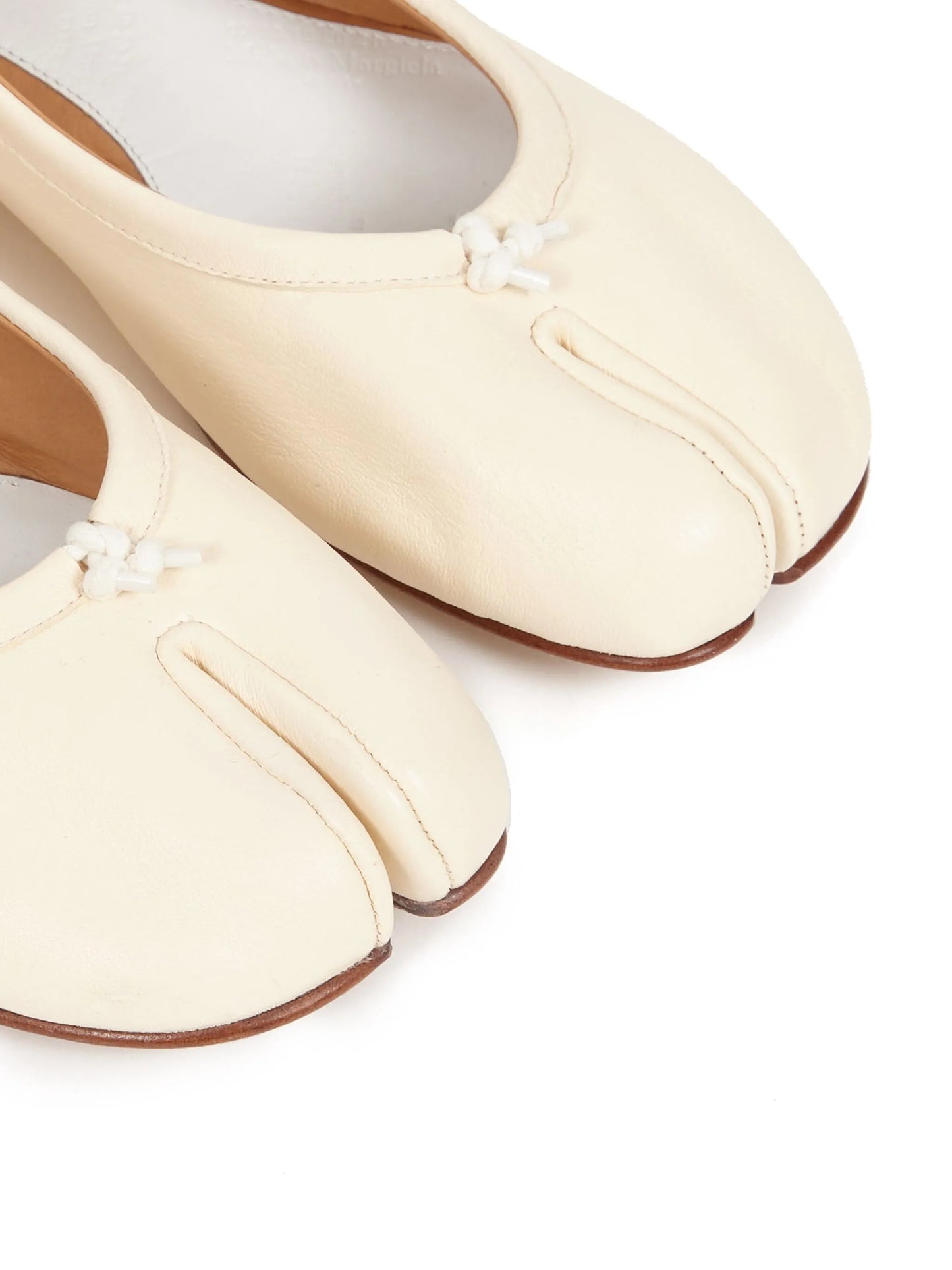 Tabi ballet flats