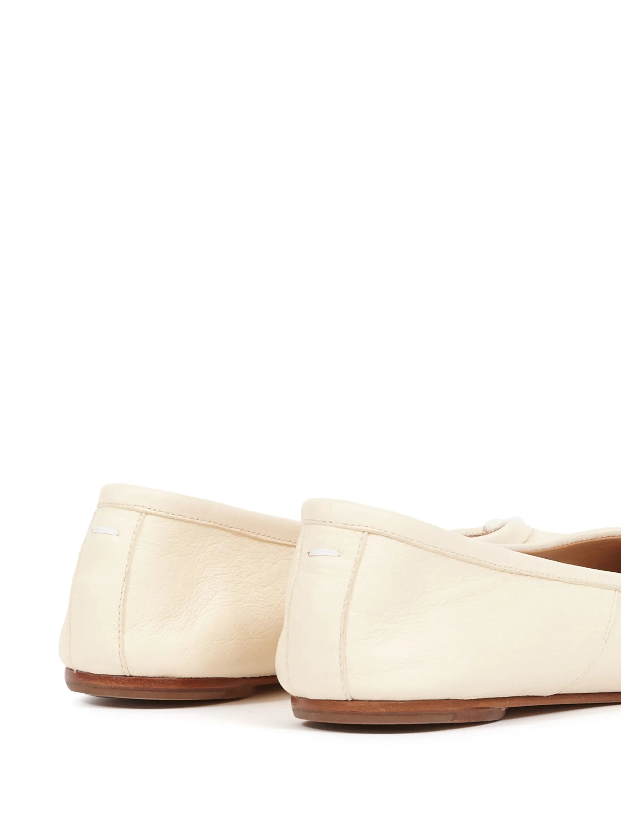 Tabi ballet flats