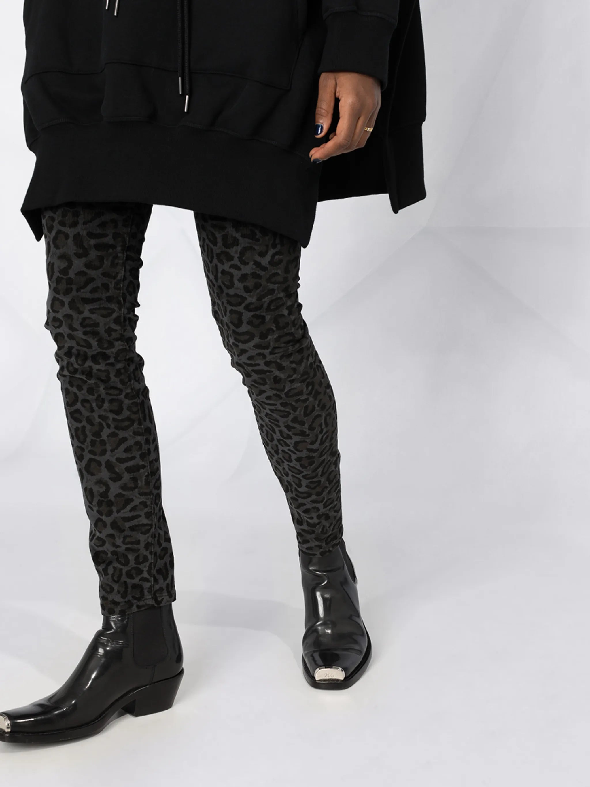 leopard-print skinny jeans