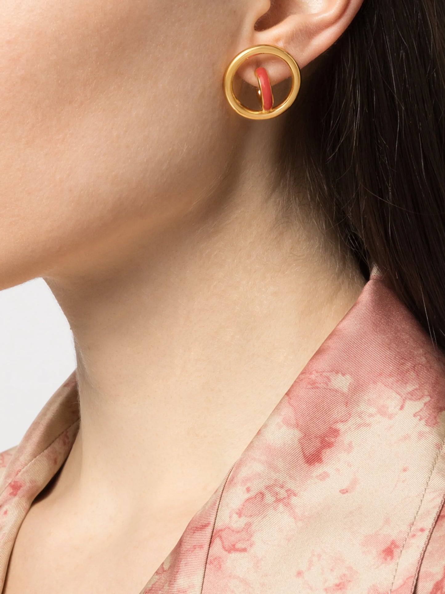 Saturn Blow hoop earrings