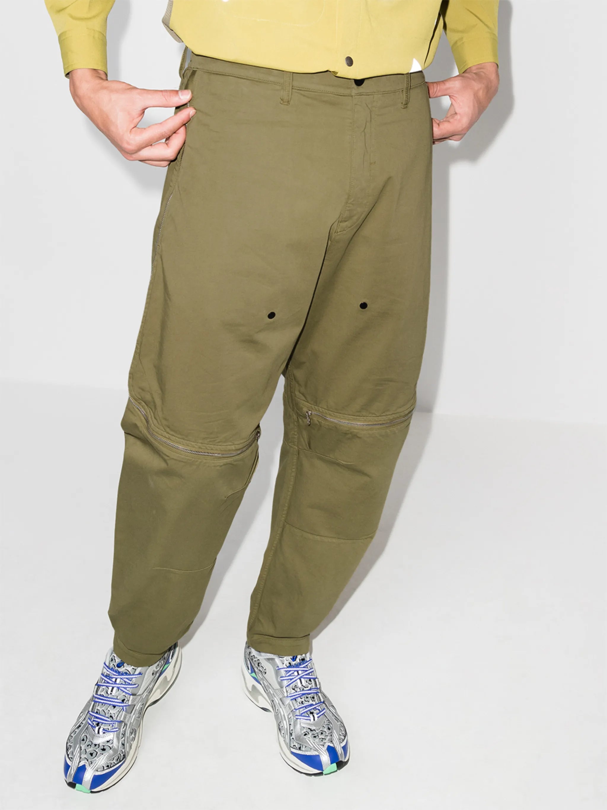 vent-panel straight-leg trousers