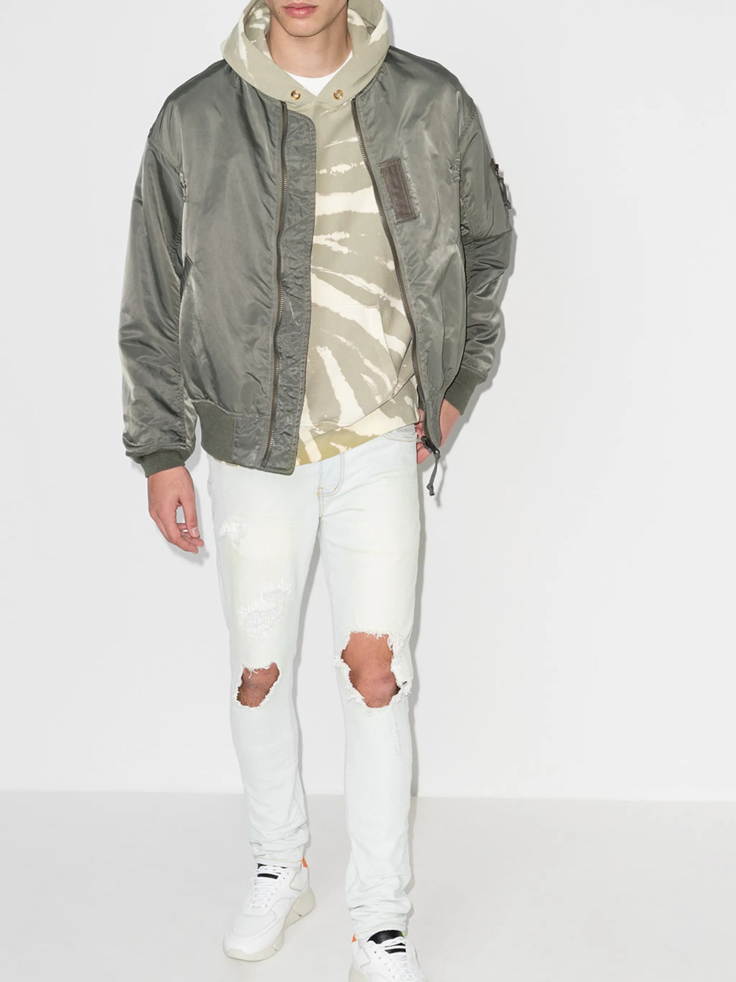 Blowout slim-legged jeans