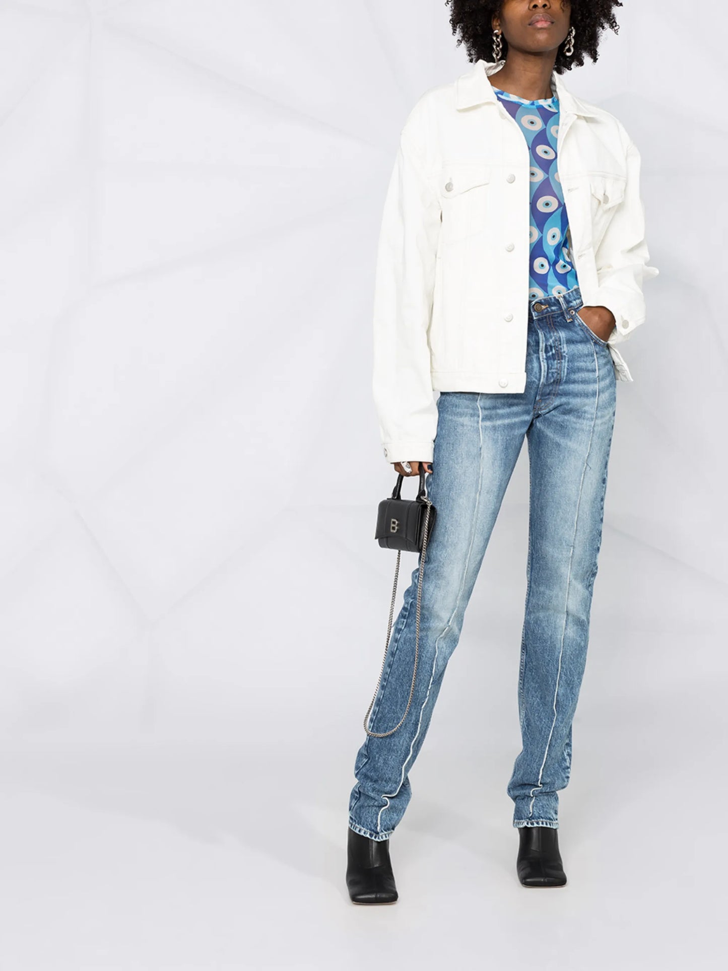 oversized buttoned denim jacket