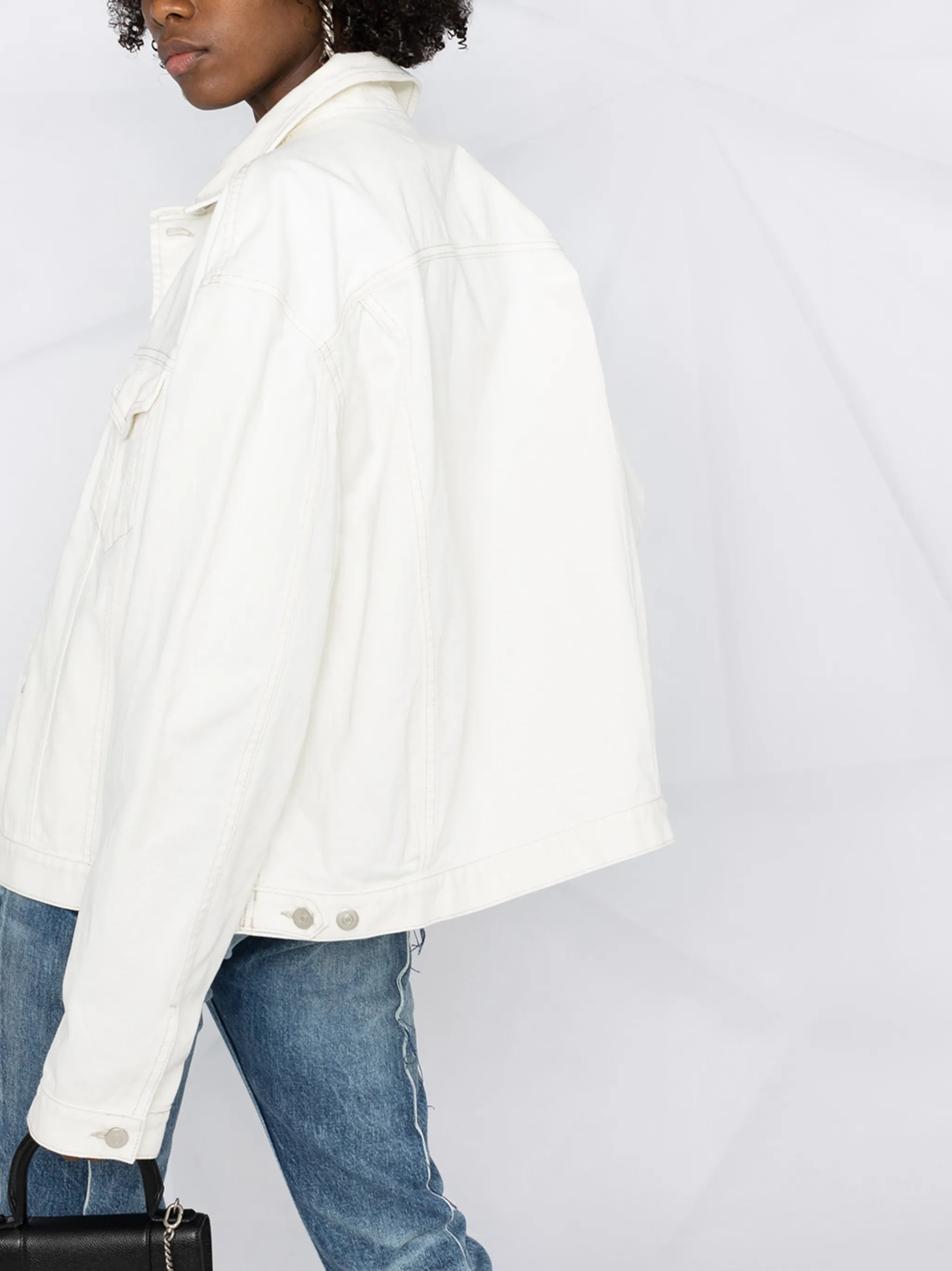 oversized buttoned denim jacket