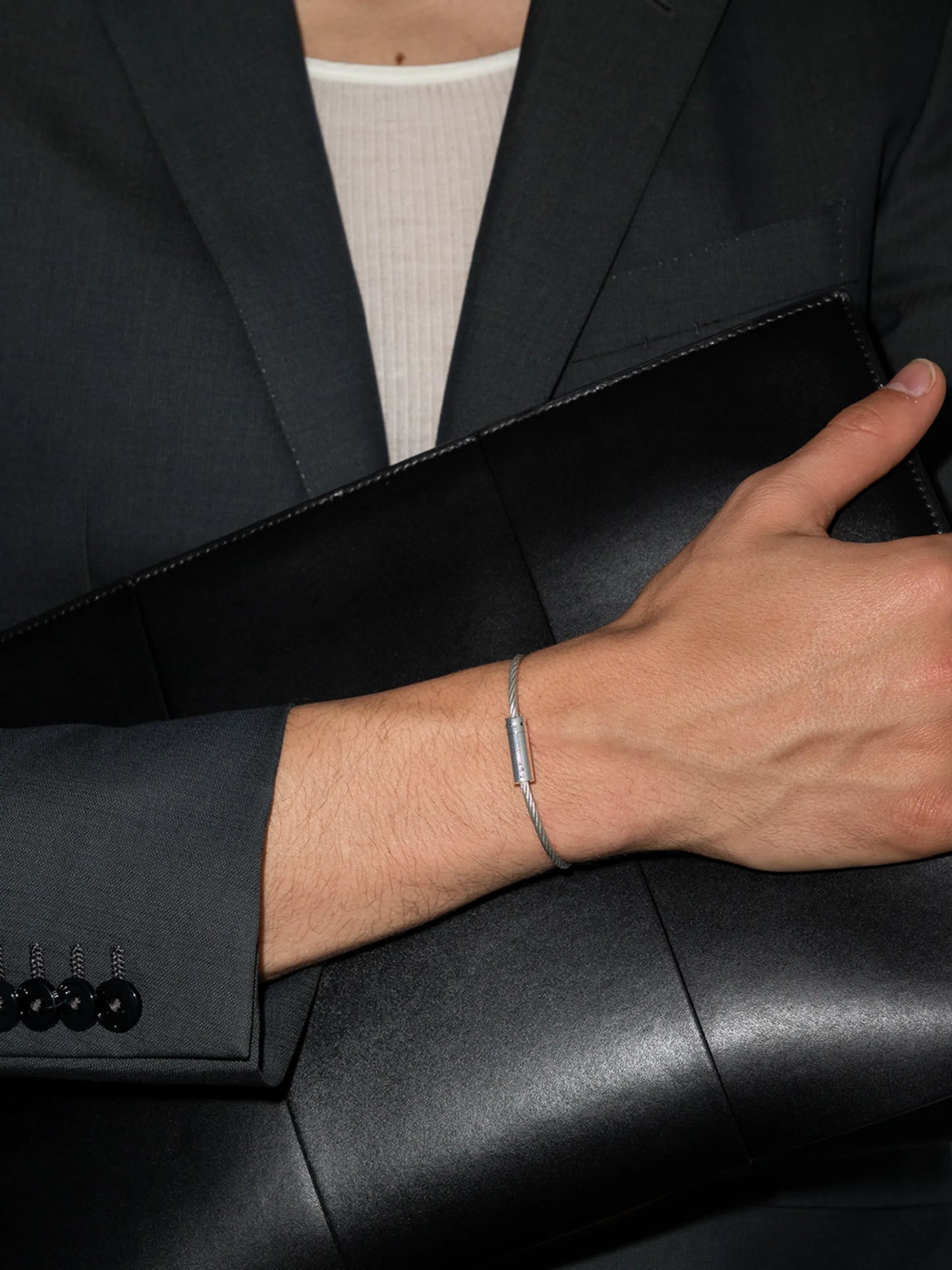 Le 9g polished cable bracelet