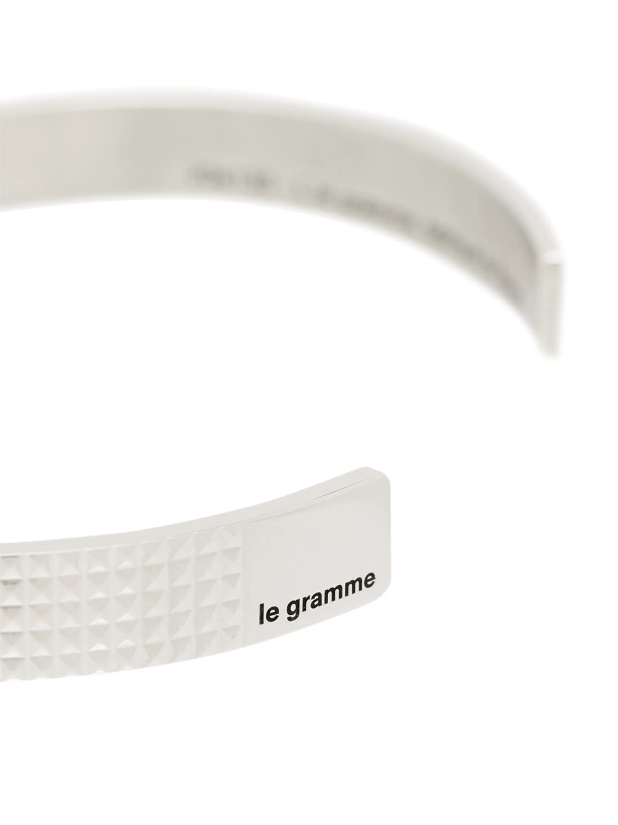 Le 23g polished guillochÃ© bracelet