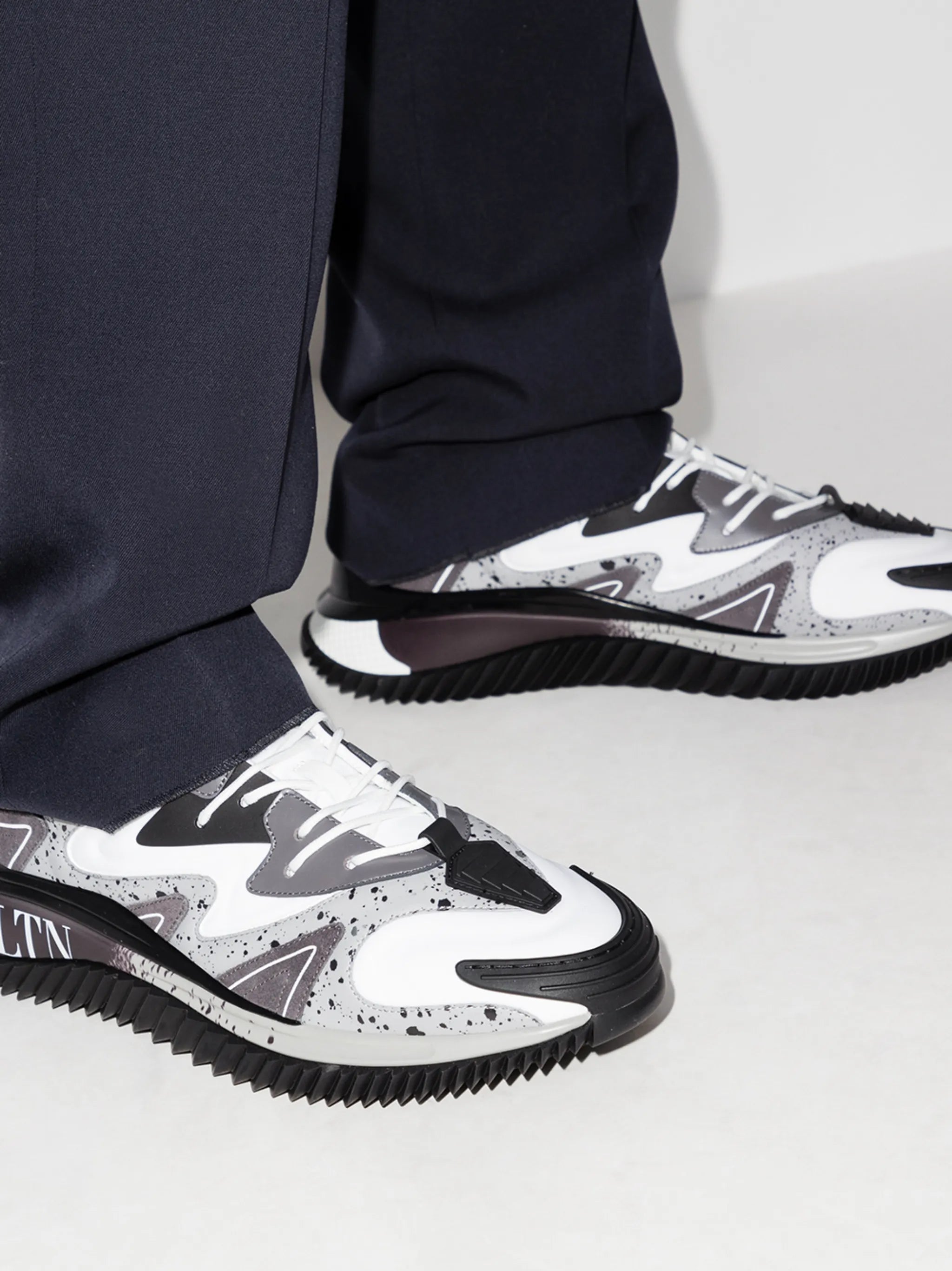 Wade Runner low-top sneakers