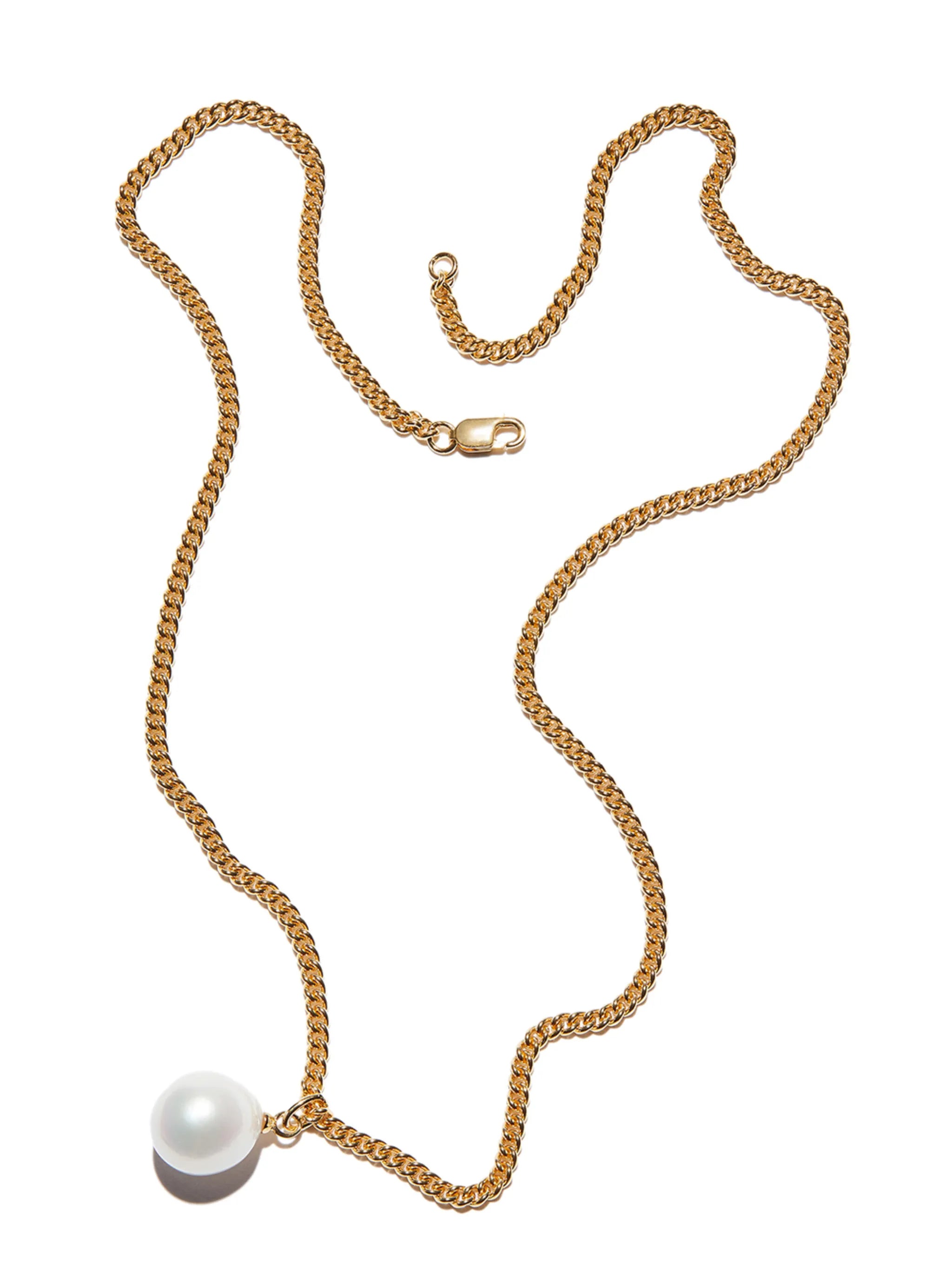 pearl pendant chain necklace