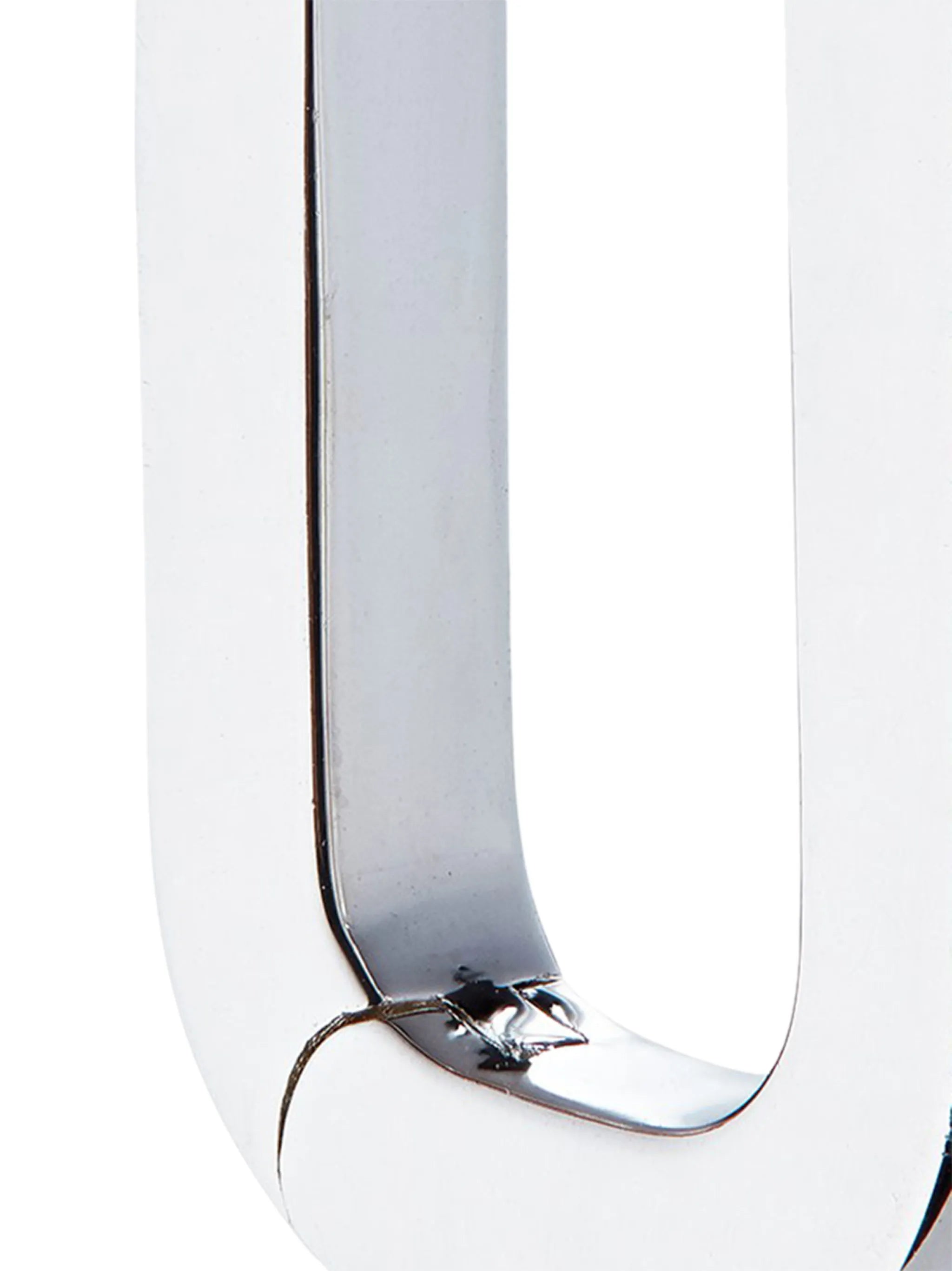 U-shape hoop earring