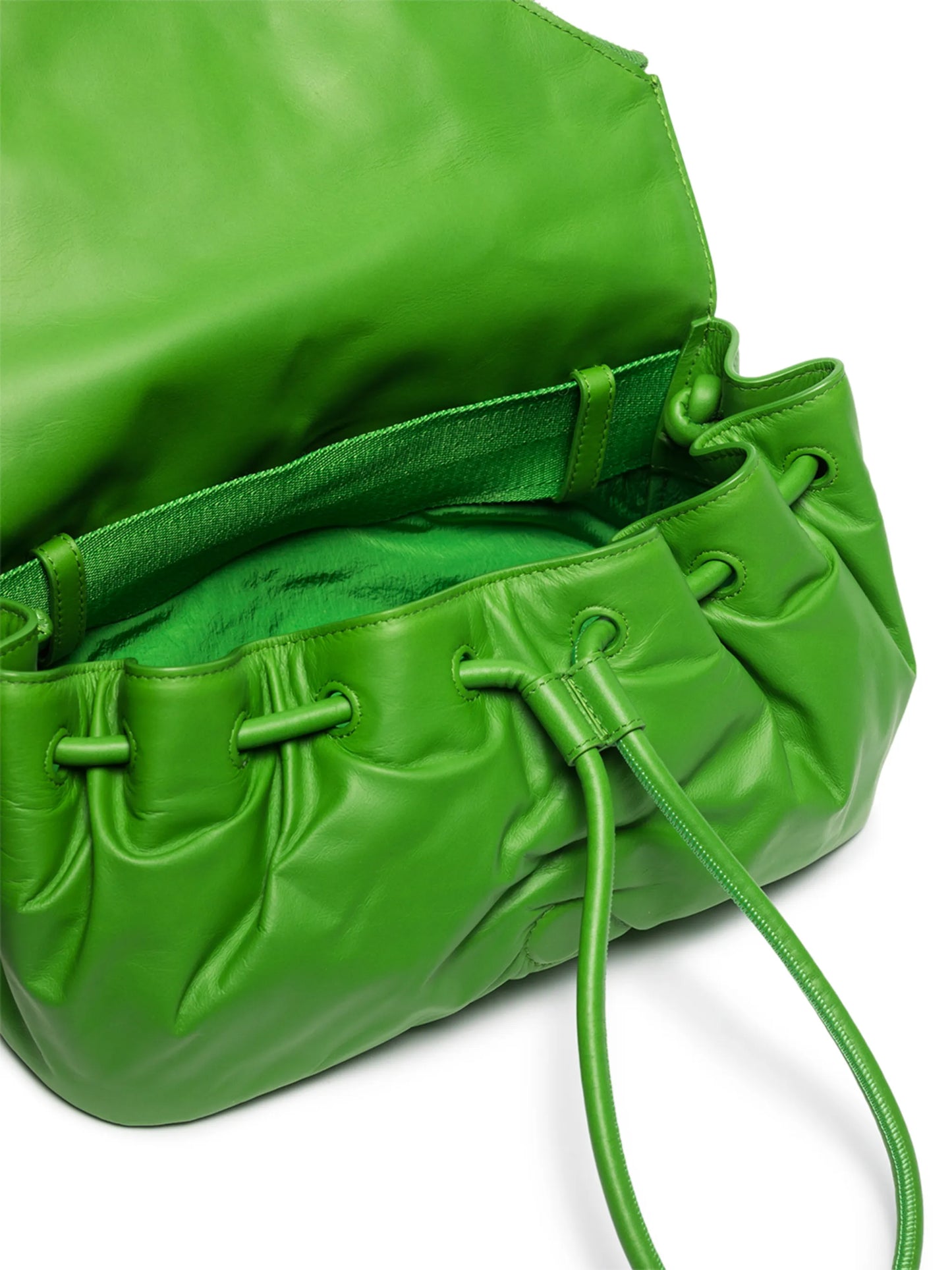 Beak triangle belt bag