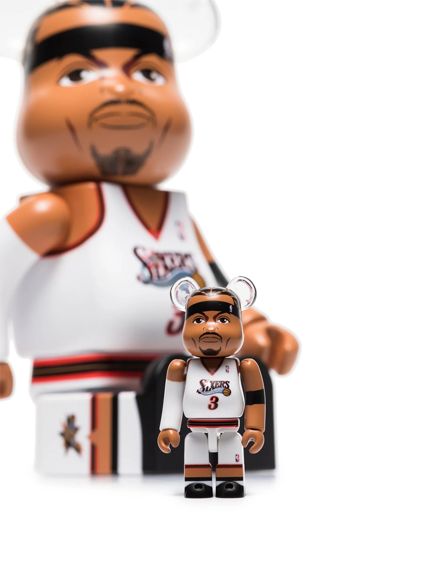 BE@RBRICK Allen Iverson (Philadelphia 76ERS) 100% figure