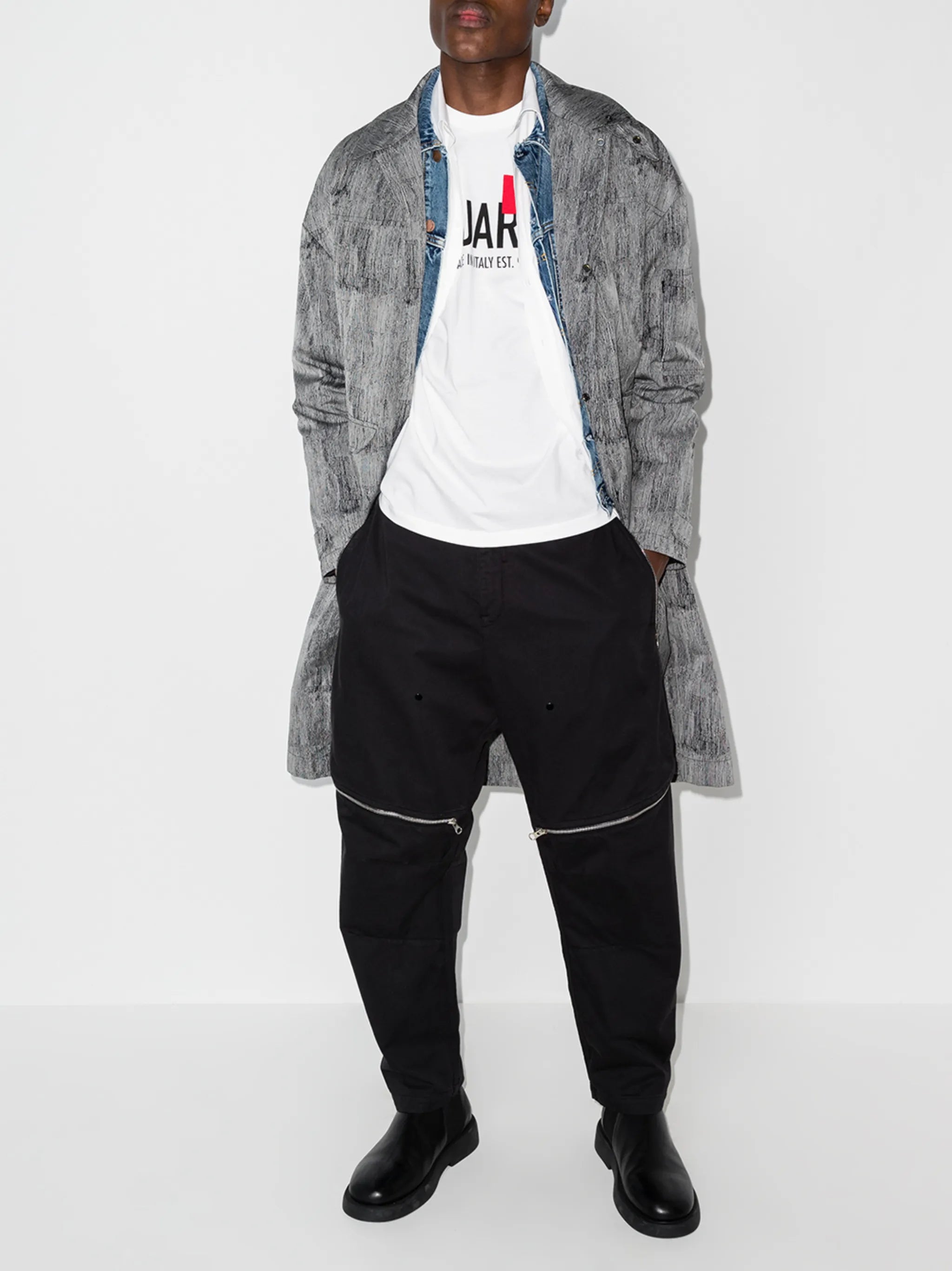 Red Tag logo-print T-shirt